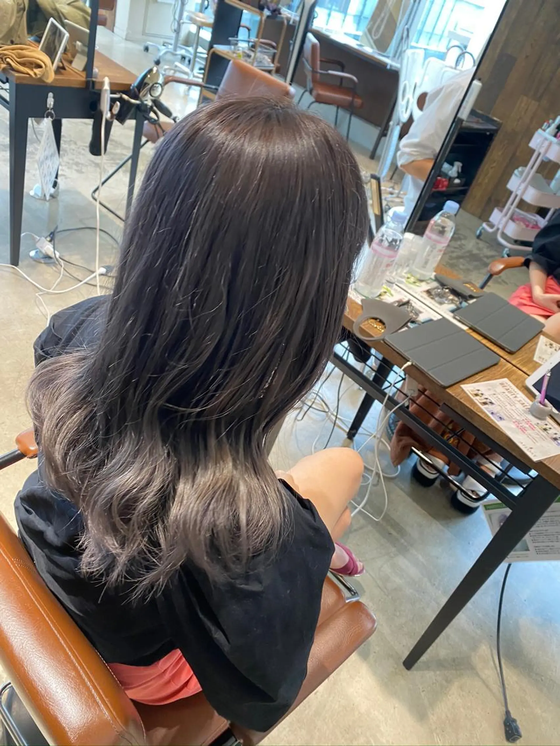 カラー ブリーチ ブリーチなしカラー ヘアカラー トリートメント 顔まわりの神様✨ 透明感カラー藤嶋秀幸のヘアスタイル