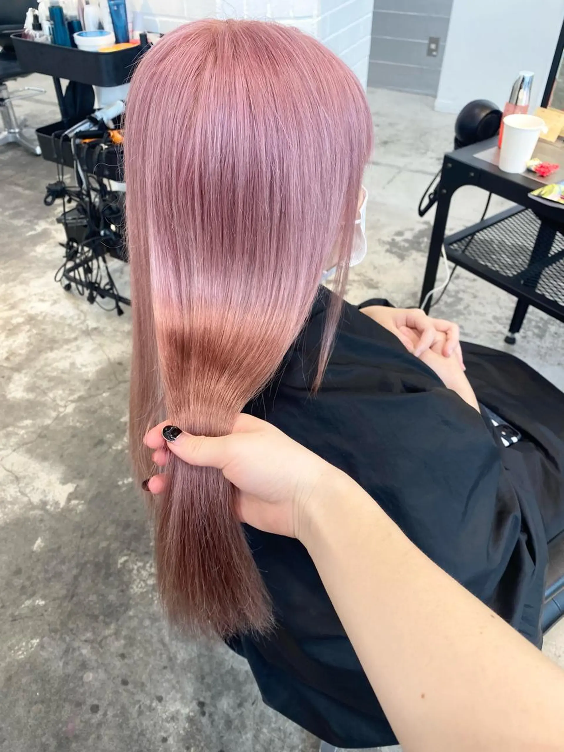 セミロング カラー ヘアアレンジ ベージュカラー ラベンダーカラー ラベンダーピンク ピンクカラー ピンクベージュ ヘアカラー トリートメント 🎨ハイトーン/ 切りっぱなし みつきのヘアスタイル