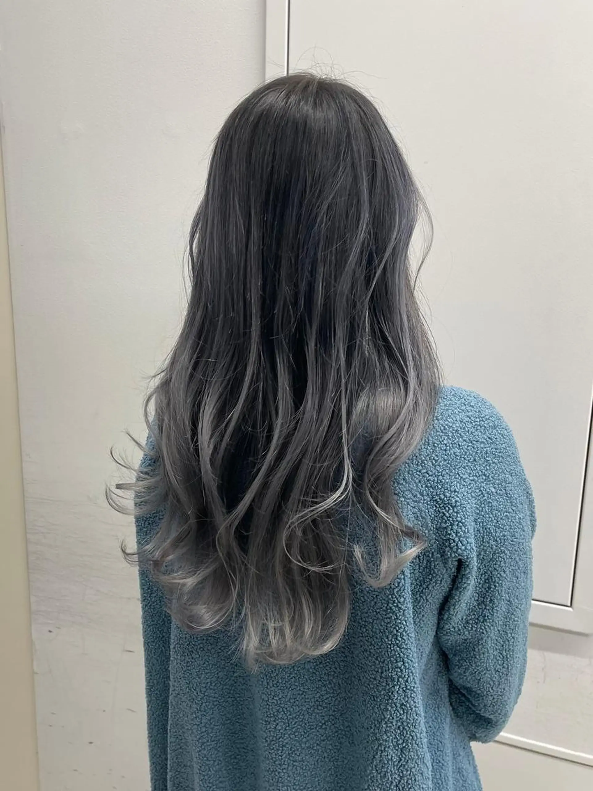 ロング カラー バレイヤージュ レイヤーカット siesta by amble luxeのヘアスタイル