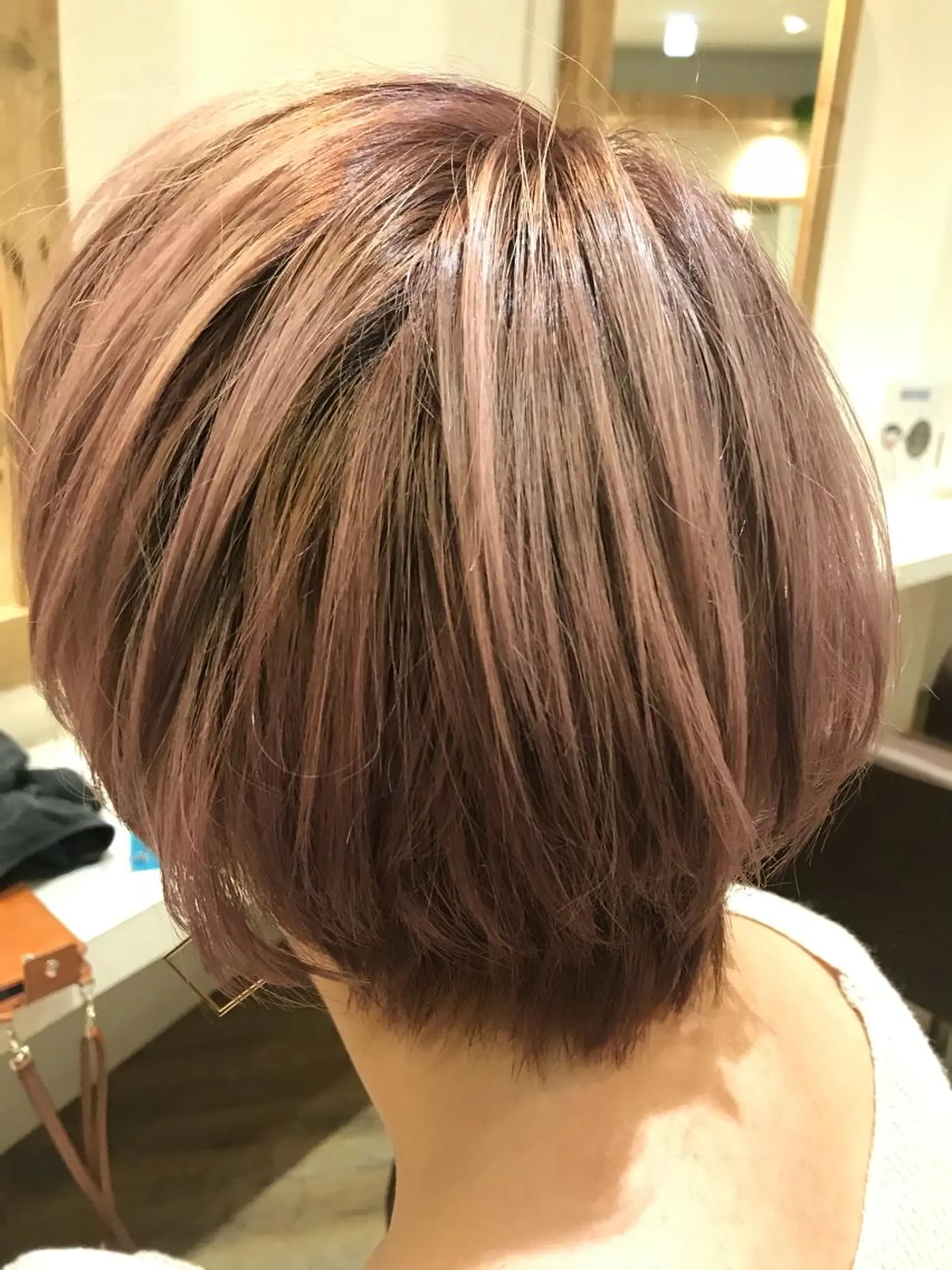 ショート カラー ベージュカラー ブリーチ グラデーションカラー ピンクカラー パープルカラー ショート×カラー 🦊堀米早紀【荻窪】のマツエク・マツパデザイン