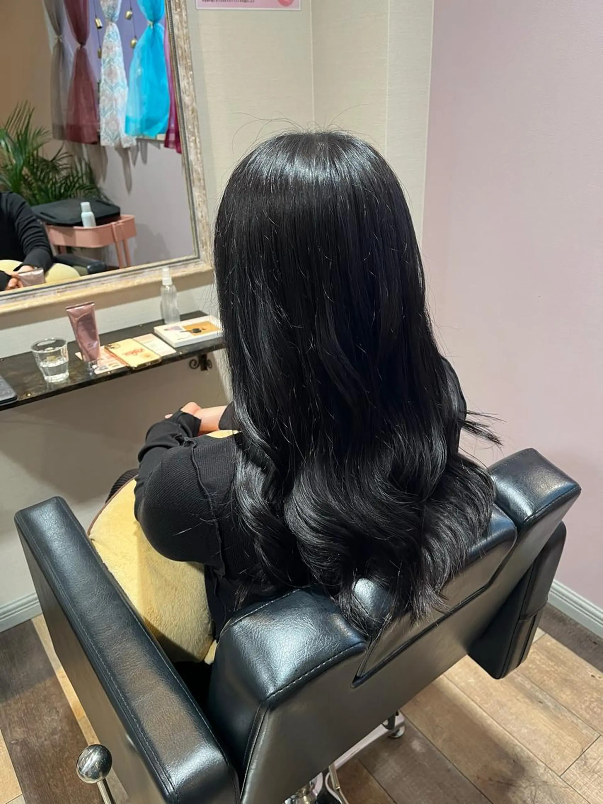 ロング カラー 黒髪 透明感カラー フルールドソレイユ所属・♡ナナコ♡ レイヤー/艶髪のヘアスタイル