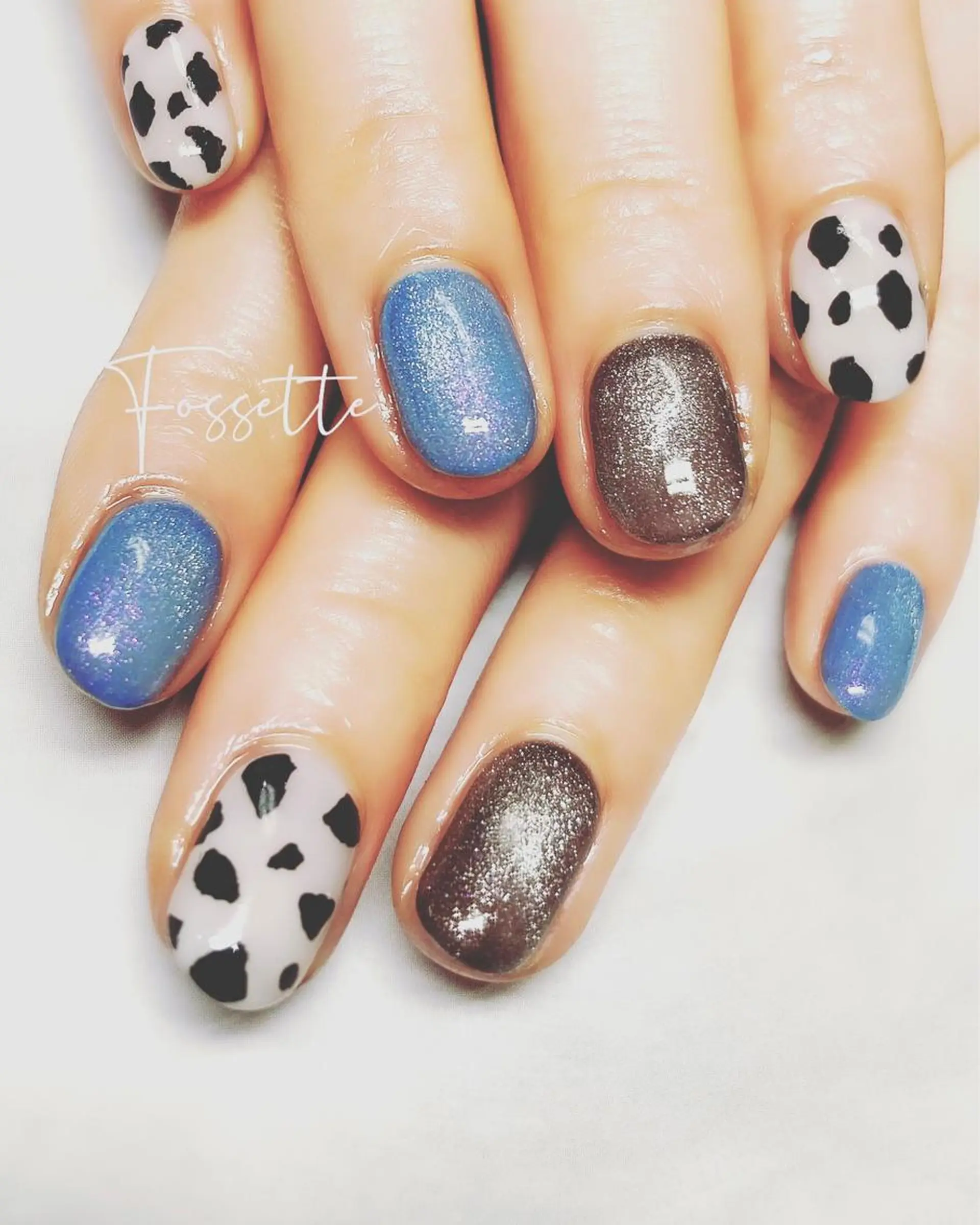 ネイル オーロラネイル ブルー マグネットネイル ワンカラーネイル nailsalon Fossetteのネイルデザイン