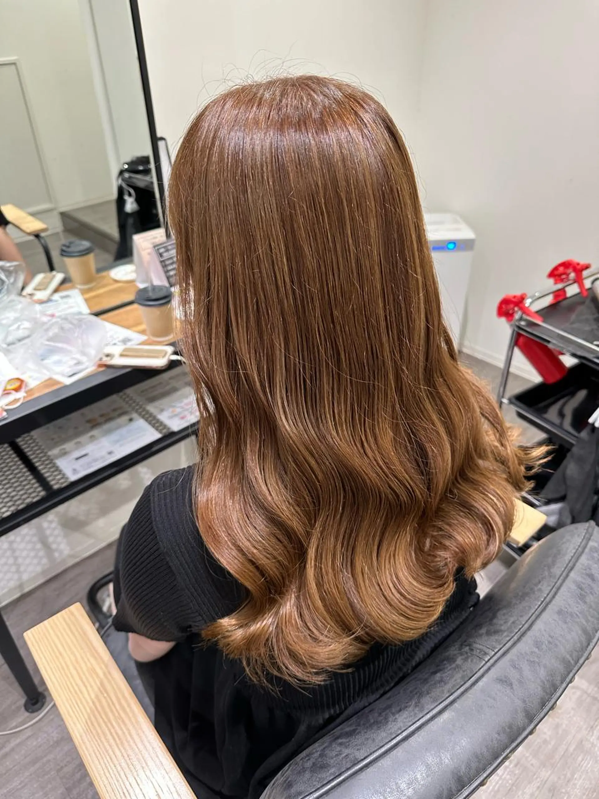 セミロング カラー ベージュカラー カット ヘアカラー トリートメント 上田 紗也のヘアスタイル