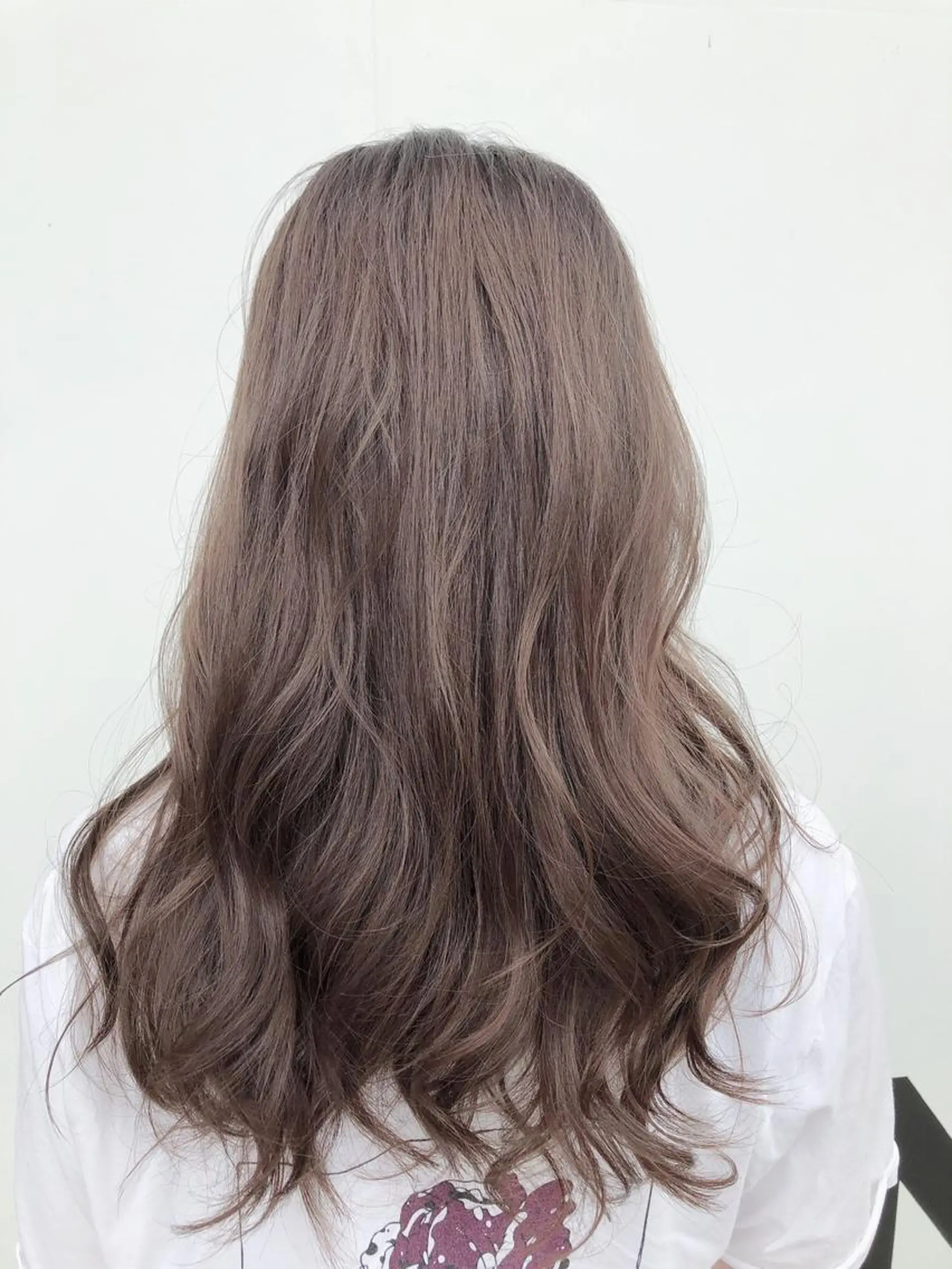 ロング カラー 韓国🩵海外ヘア 宮川華奈のヘアスタイル