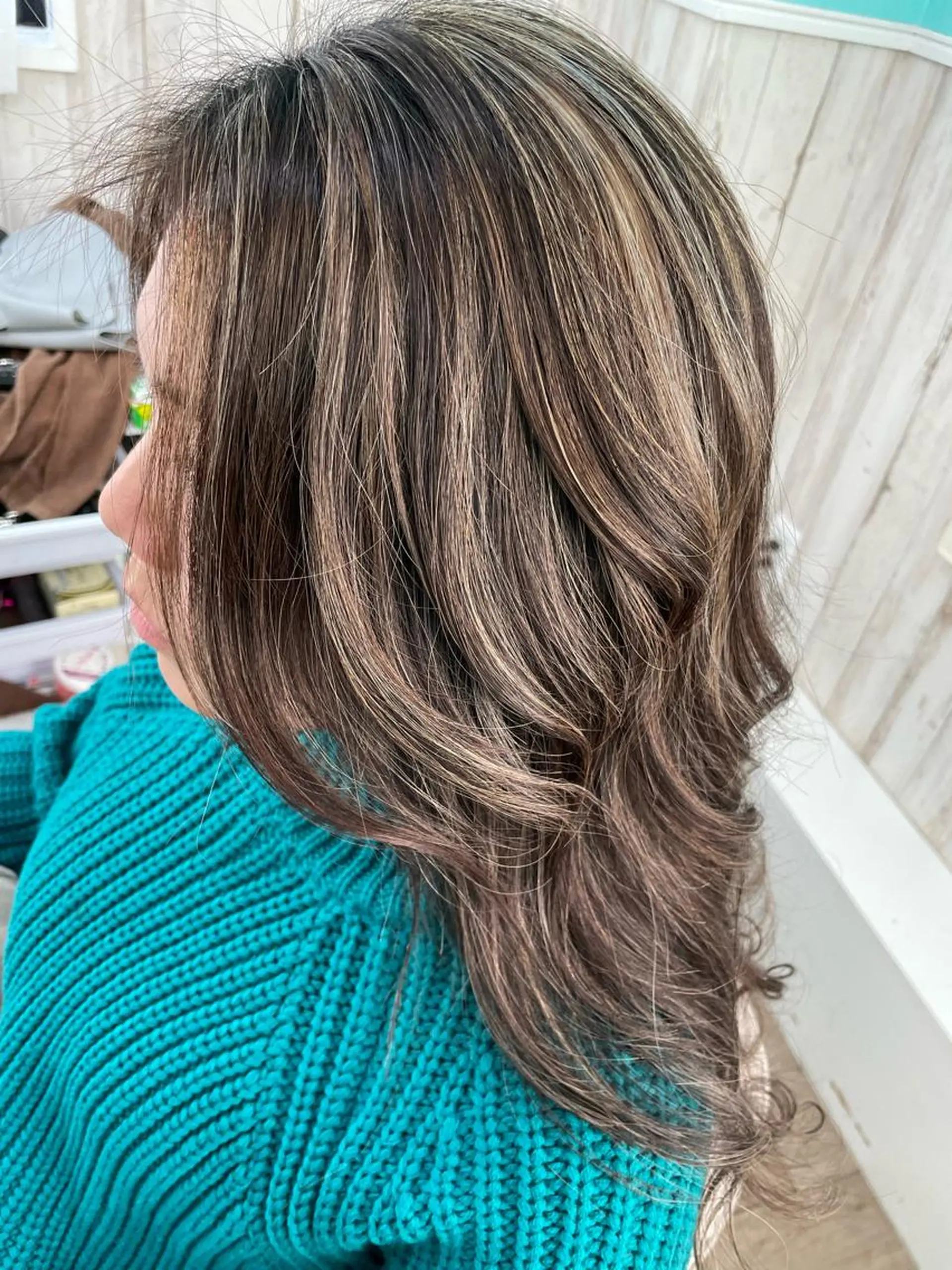 ロング ハイライト ヘアカラー トリートメント 🐆アンドウ チカコ🦓のヘアスタイル