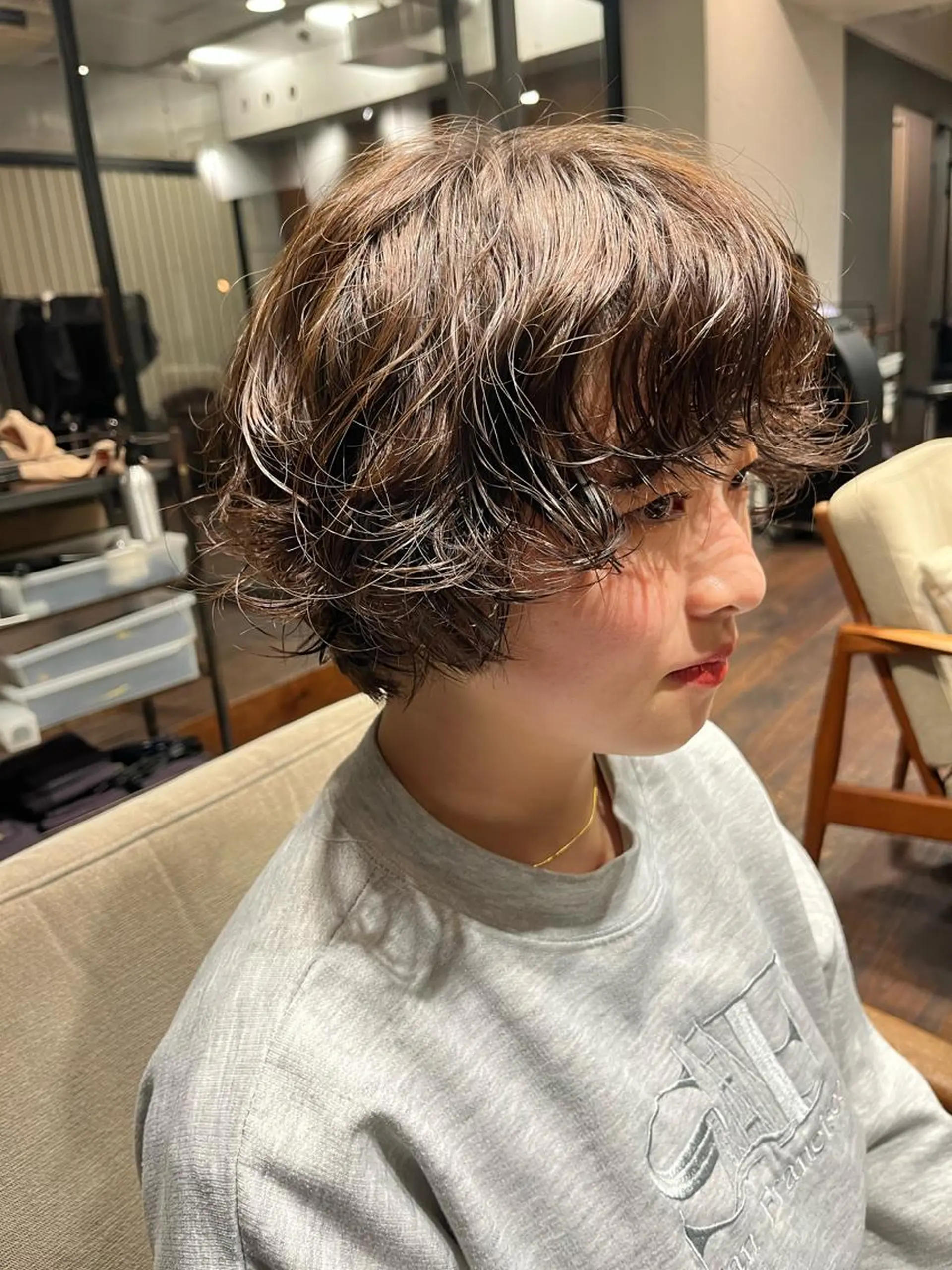 ショート パーマ NERO 眞下秋歩のヘアスタイル
