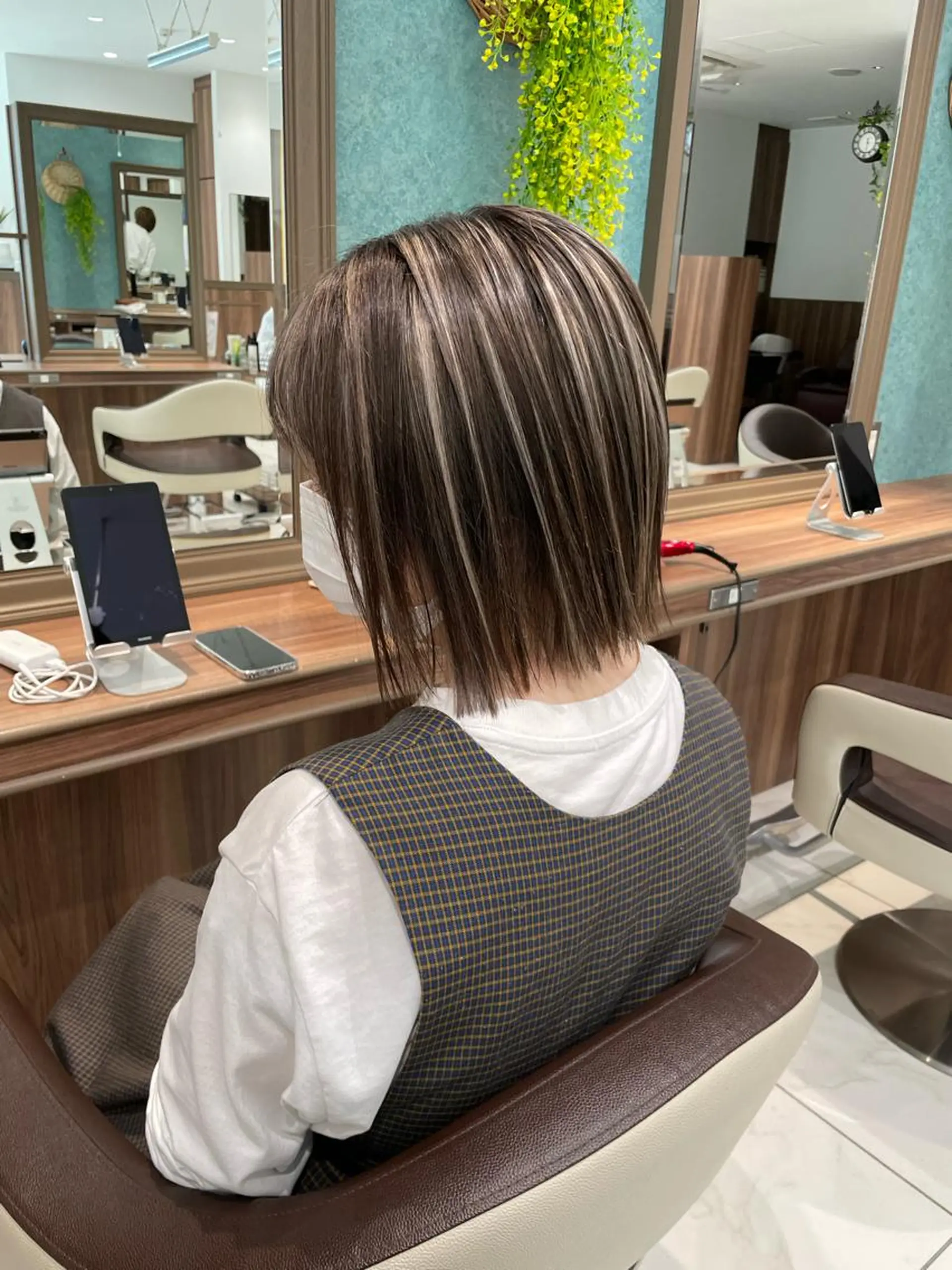 ショート ボブ くびれヘア 顔周りカット ハイライト 髪質改善 ヘアカラー トリートメント 🇰🇷韓国ヘア🤍 副店長/栗田のヘアスタイル