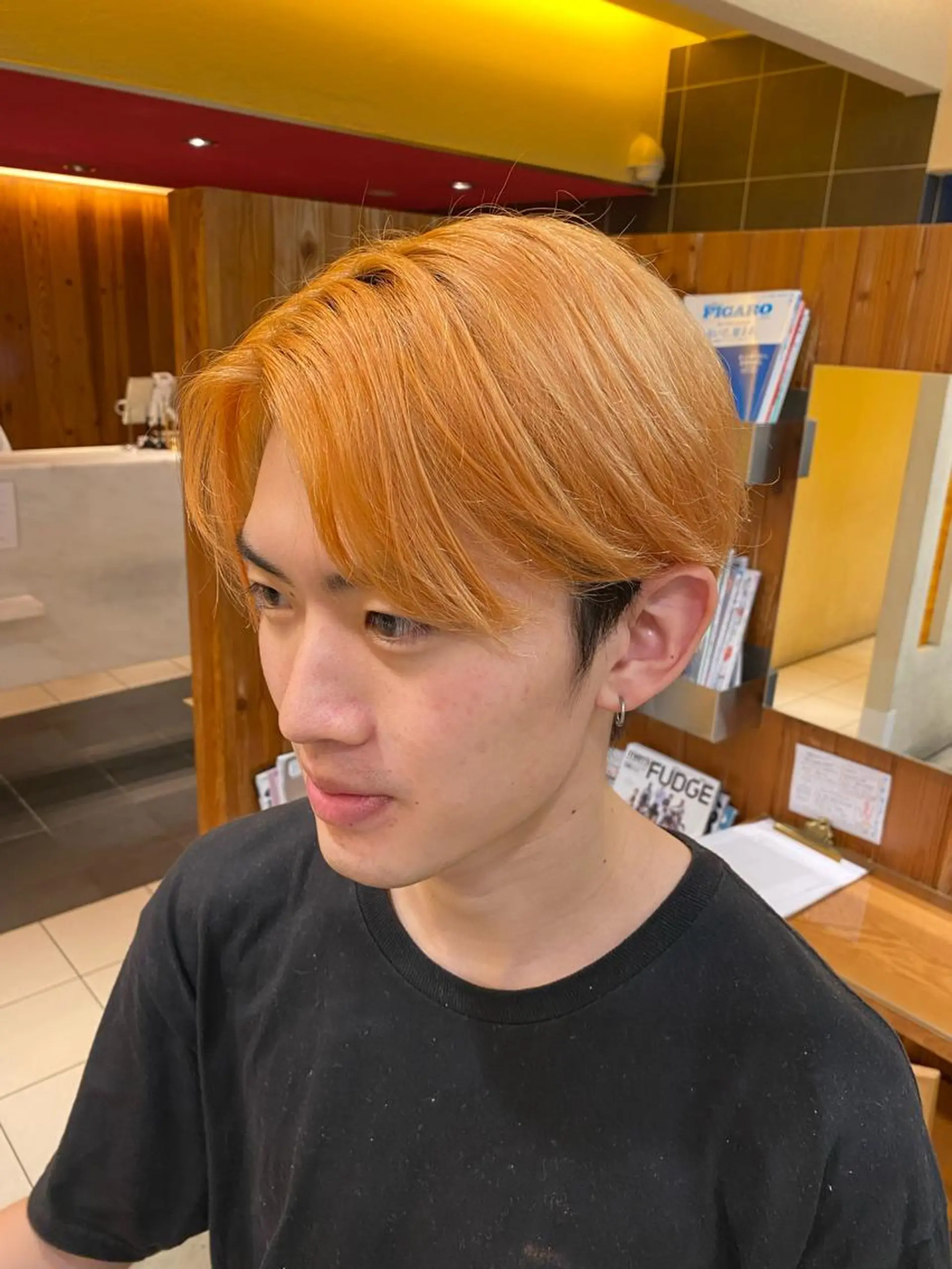 ショート カラー メンズ ダブルカラー オレンジ 韓国風カラー🦄水野 みやび🪽🌈のヘアスタイル