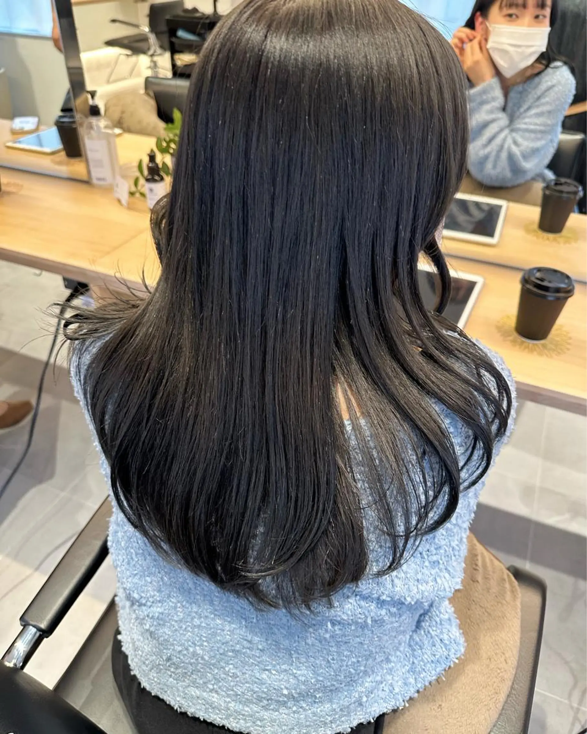 セミロング カラー 透明感カラー グレージュ ヘアカラー トリートメント ヘッドスパ ヘアセット 垢抜け韓国風ヘア カラーMIKUのヘアスタイル