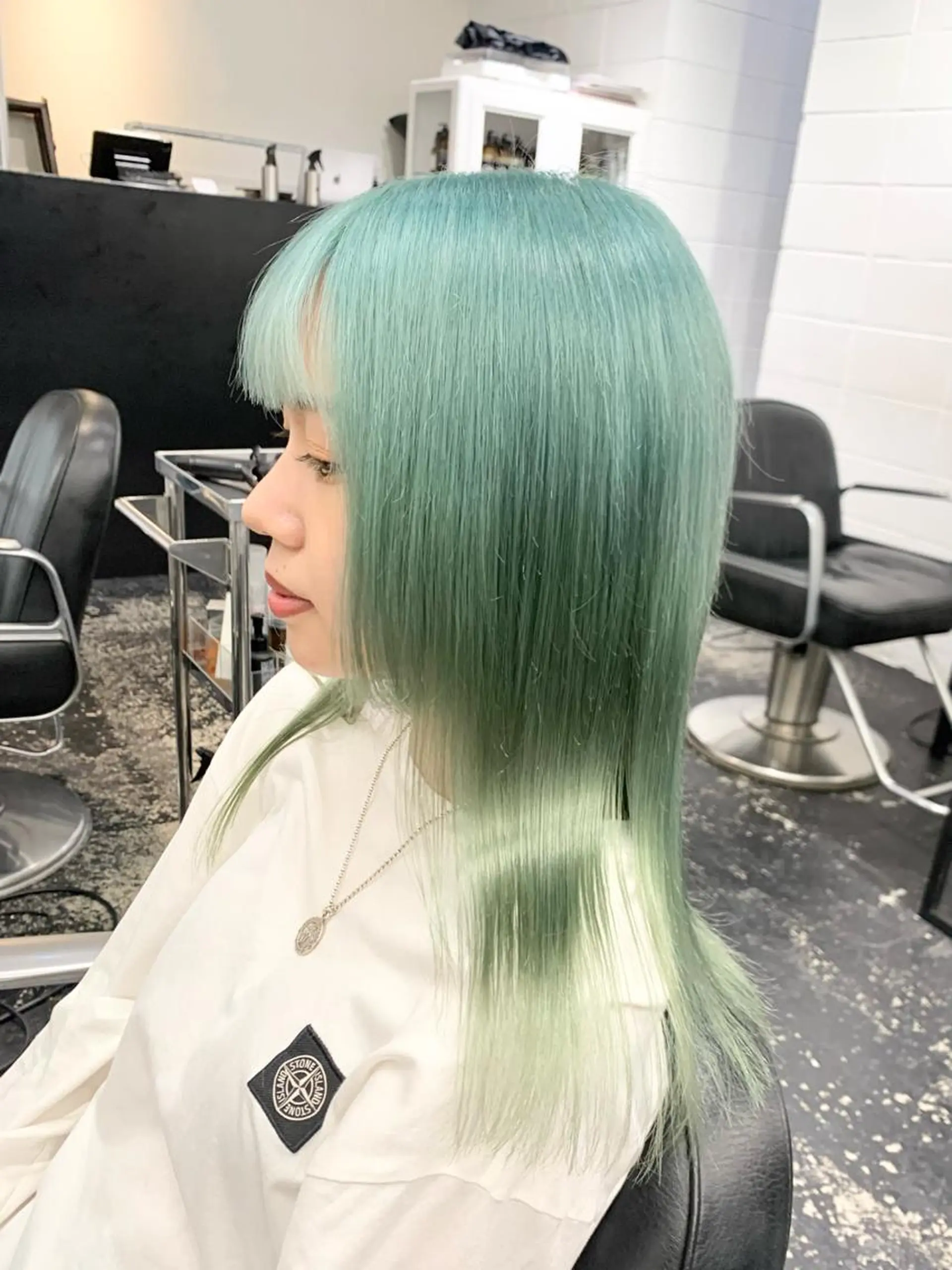 セミロング カラー ヘアアレンジ ブリーチ ヘアカラー トリートメント HARU//原宿🤍 リピート率NO.1のヘアスタイル