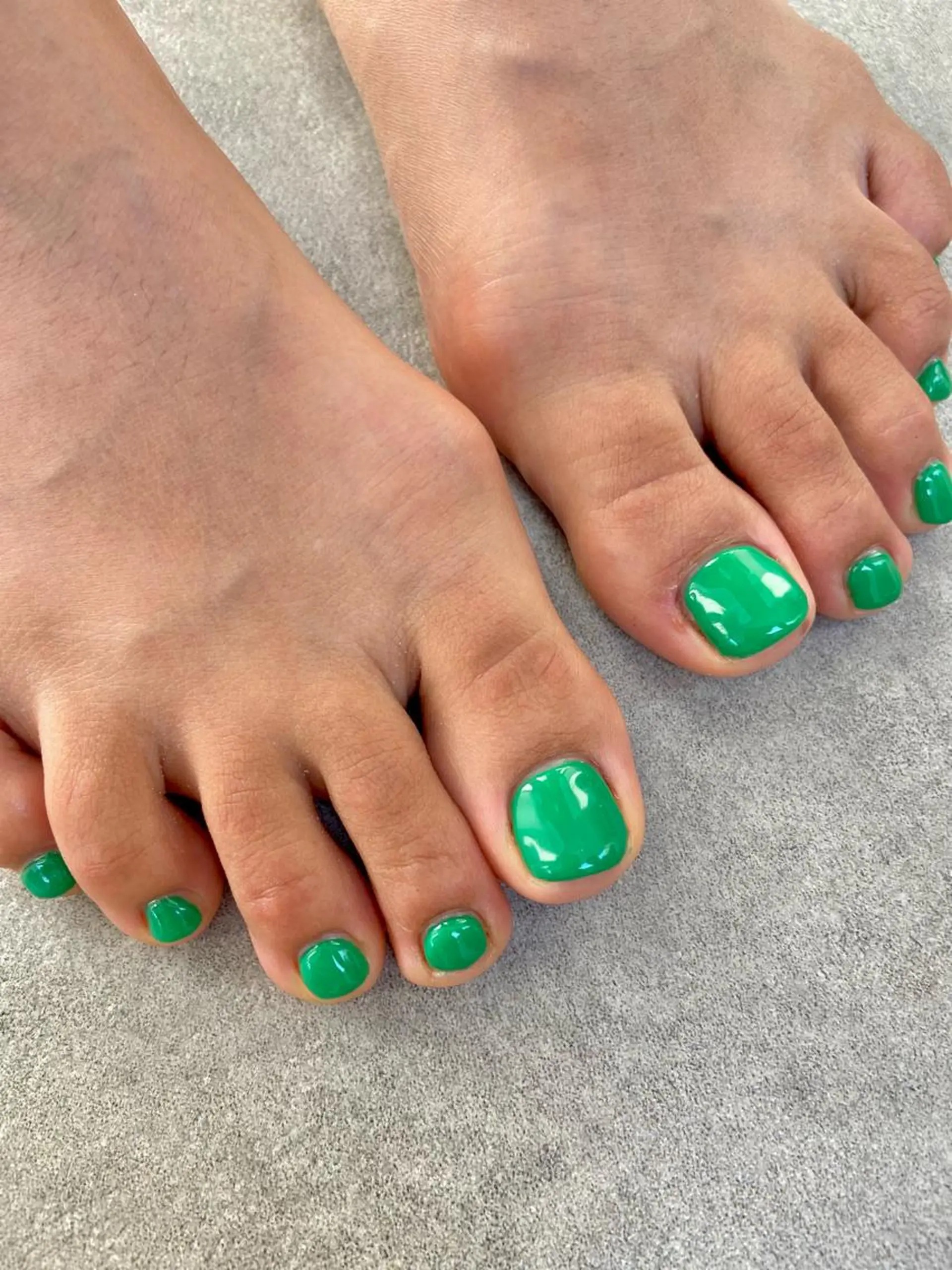 ネイル フットネイル ワンカラーネイル フットネイル salon de oct.のネイルデザイン