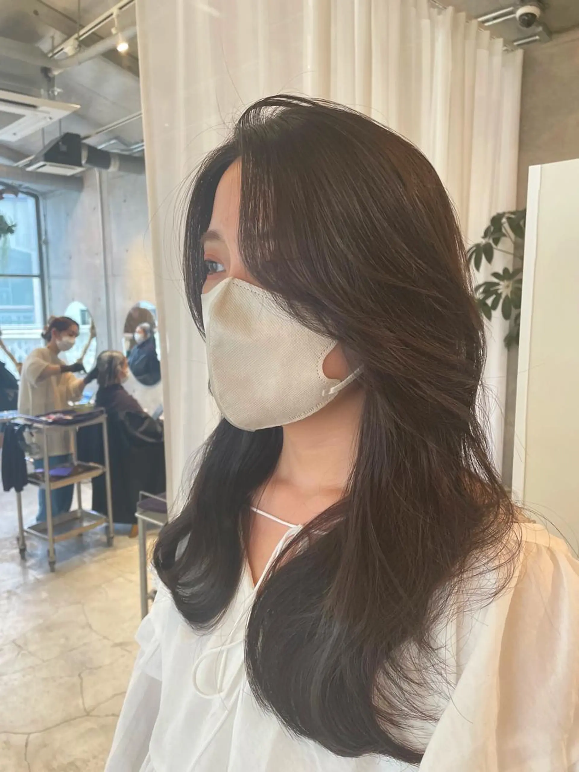 ロング カラー ブラウンカラー ナチュラルブラウン 顔まわりレイヤー レイヤーカット レイヤーカット🎀 kanaのヘアスタイル