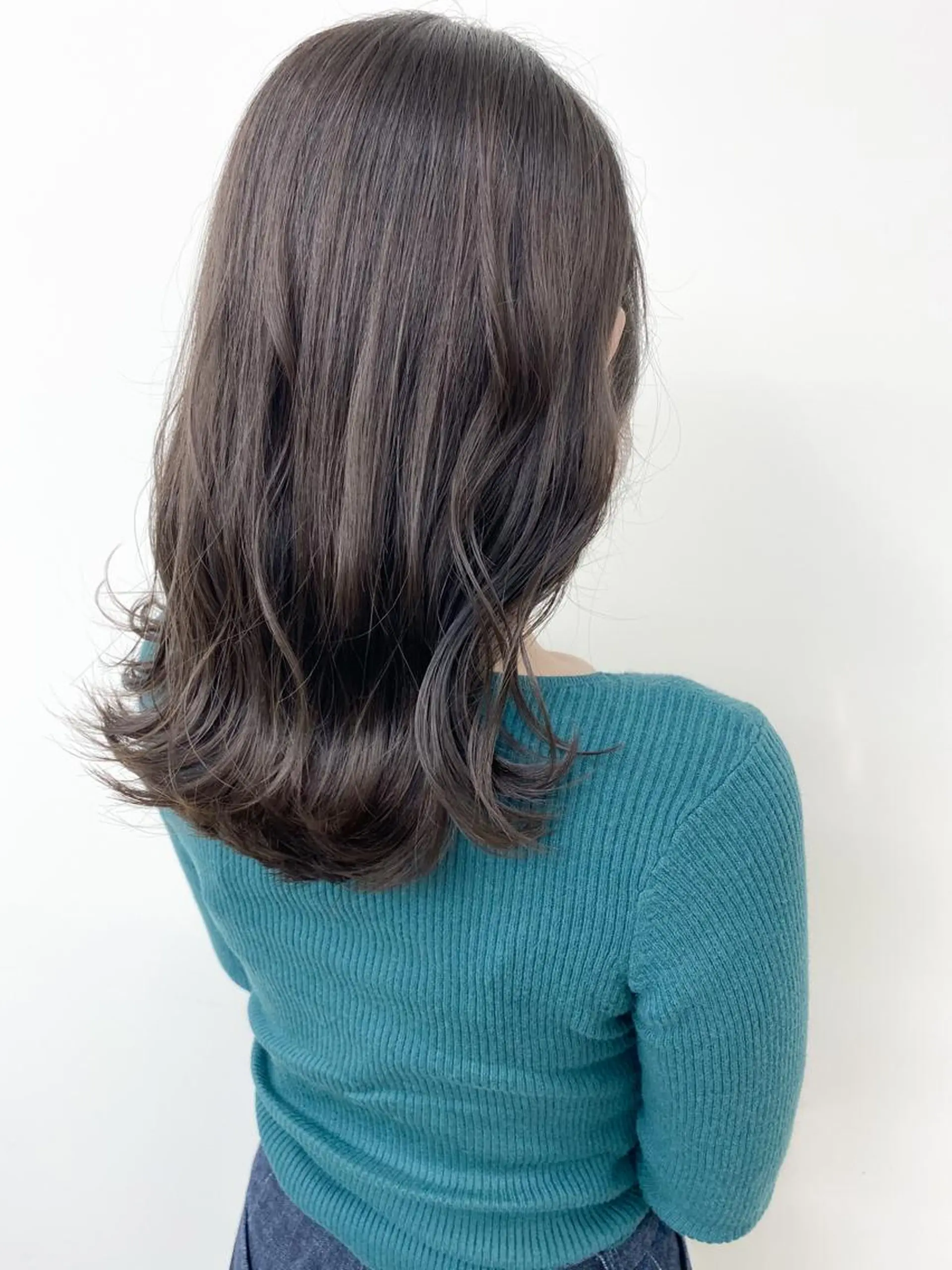 ミディアム カラー アッシュ 透明感カラー オリーブアッシュ カット ヘアカラー トリートメント Meena by urban所属・丹羽 隼人/髪質改善 /韓国ヘア🇰🇷のヘアスタイル
