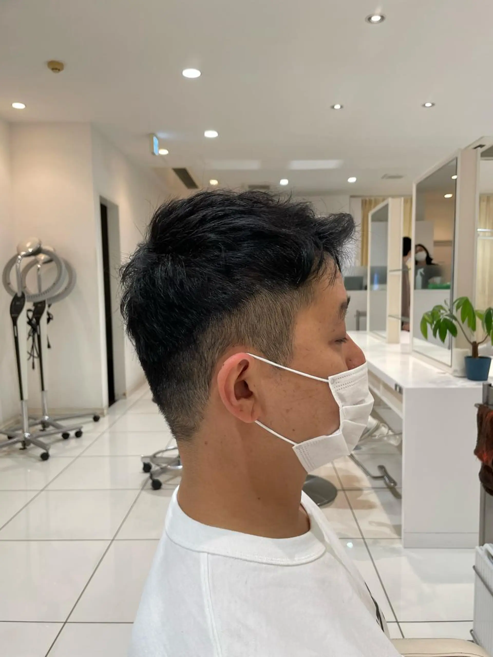 ショート メンズ JERICHO HAIR所属・河野 由佳の眉毛・アイブロウイメージ