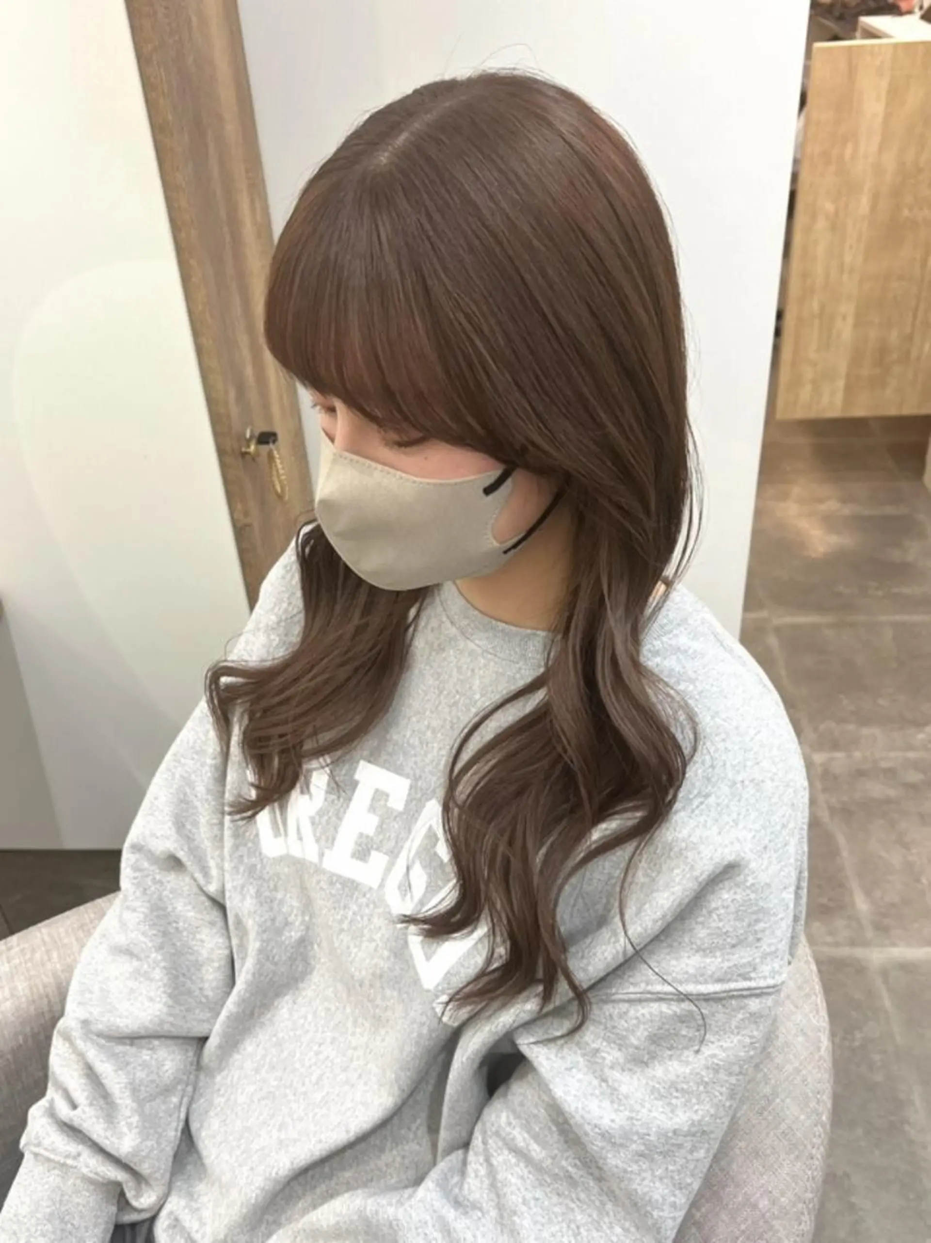 ロング カラー ブリーチ カット ヘアカラー トリートメント Ami アミのヘアスタイル