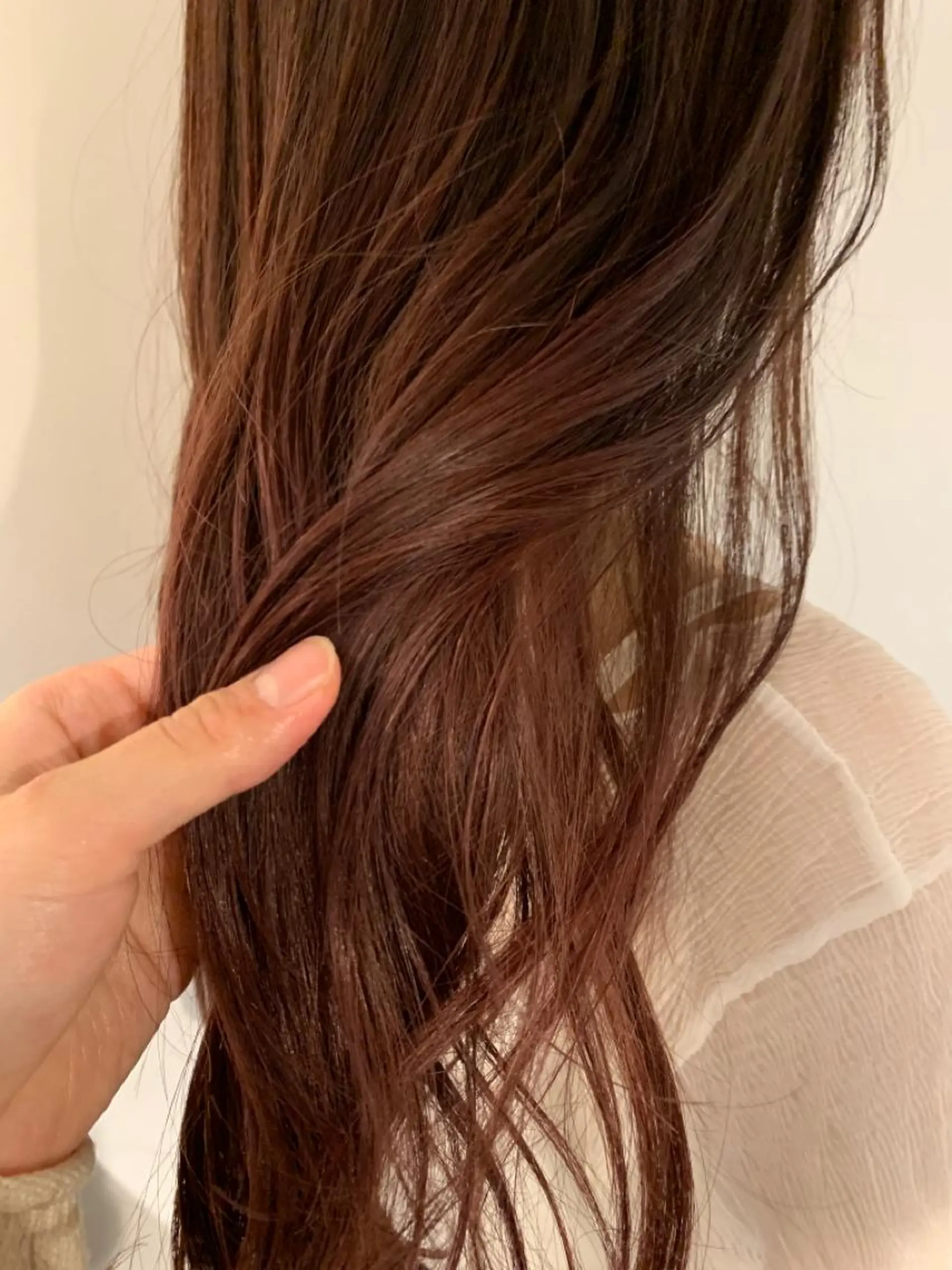 ロング カラー ヘアカラー トリートメント 似合わせカット🫧 吉見衣生のヘアスタイル