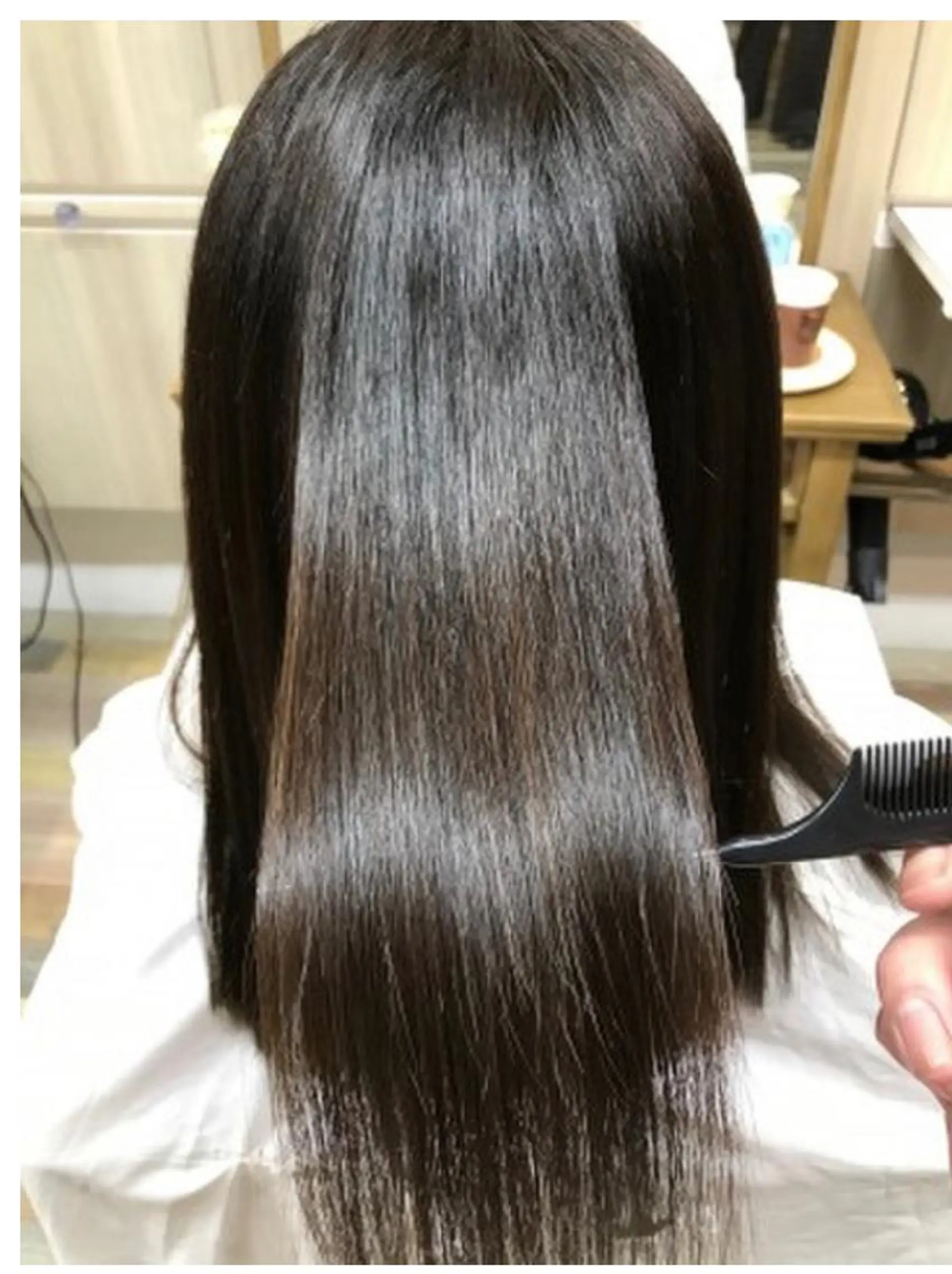 セミロング 縮毛矯正 zina 流山おおたかの森所属・髪質改善×地毛風 ストレートで美髪◎のヘアスタイル