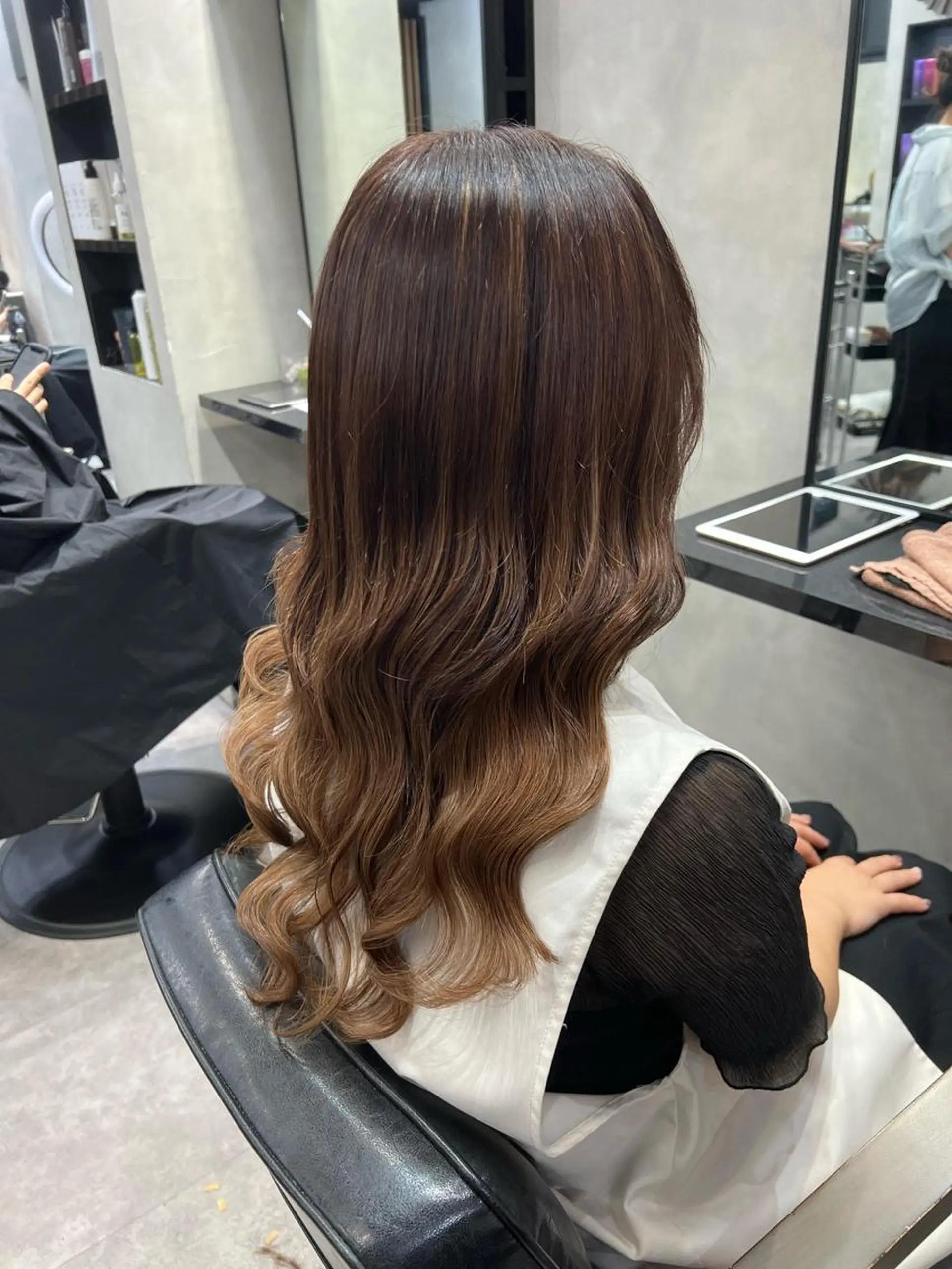 ロング カラー ヘアアレンジ シールエクステ アディクシーカラー アッシュ バレイヤージュ ベージュカラー カット ヘアカラー エクステ ar+ ❤︎ maiのヘアスタイル