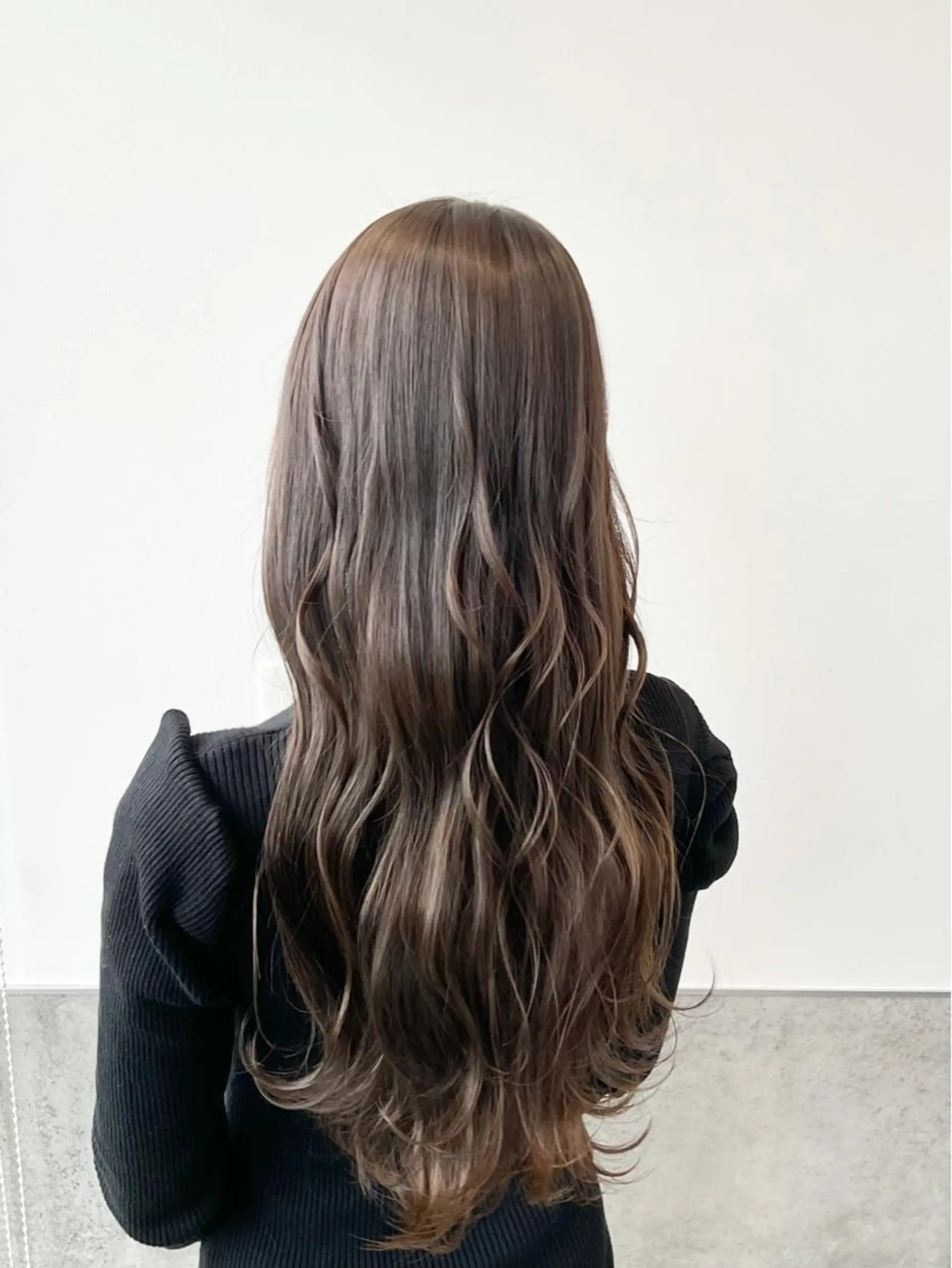 ロング カラー ダークグレー ダークグレージュ グレージュ ヘアカラー トリートメント ヘッドスパ ヘアセット go today shaire salon 本店所属・yoshi ☆のヘアスタイル