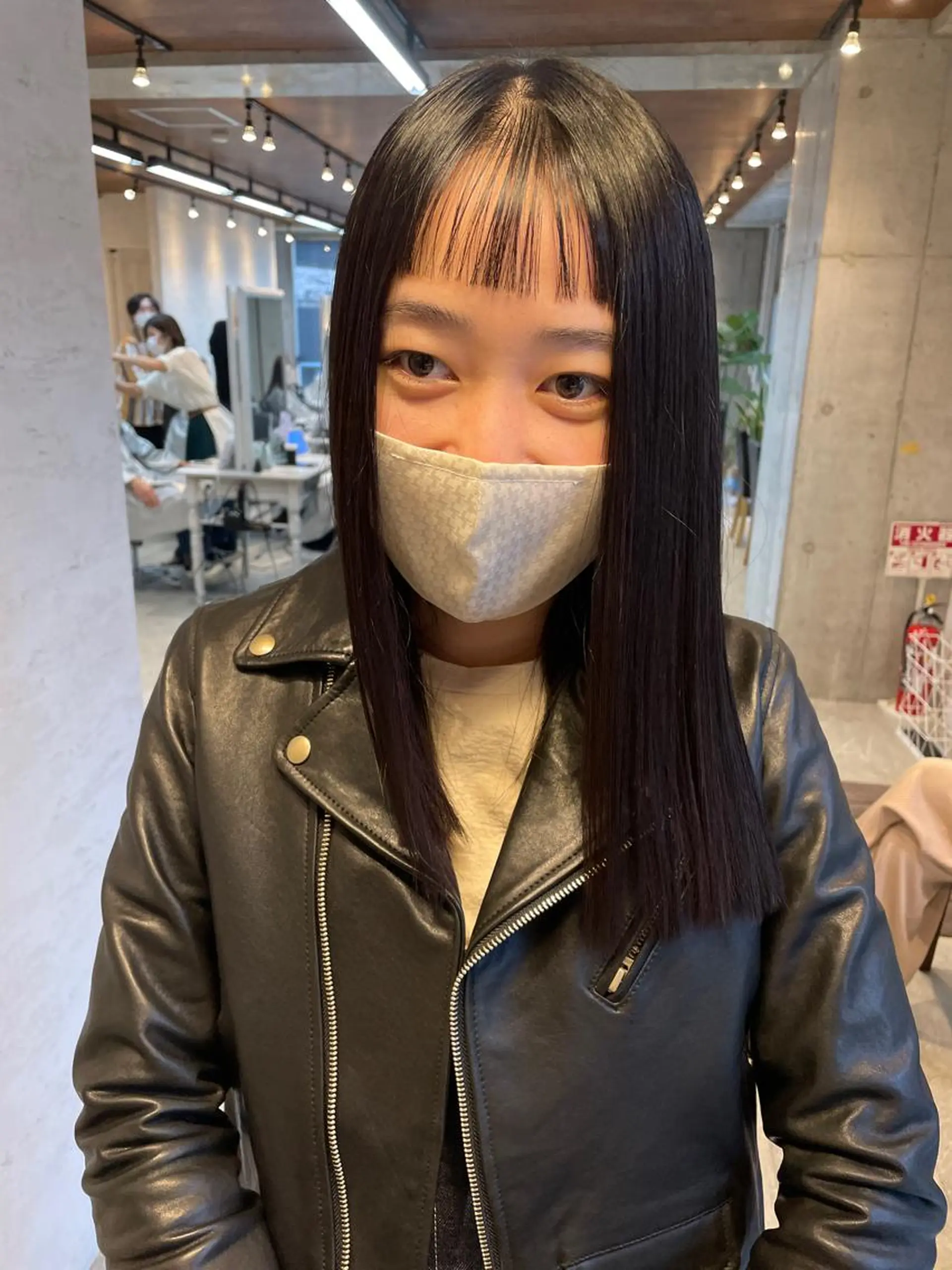 ロング カット 縮毛矯正 女性に人気♪ はやしほのかのヘアスタイル