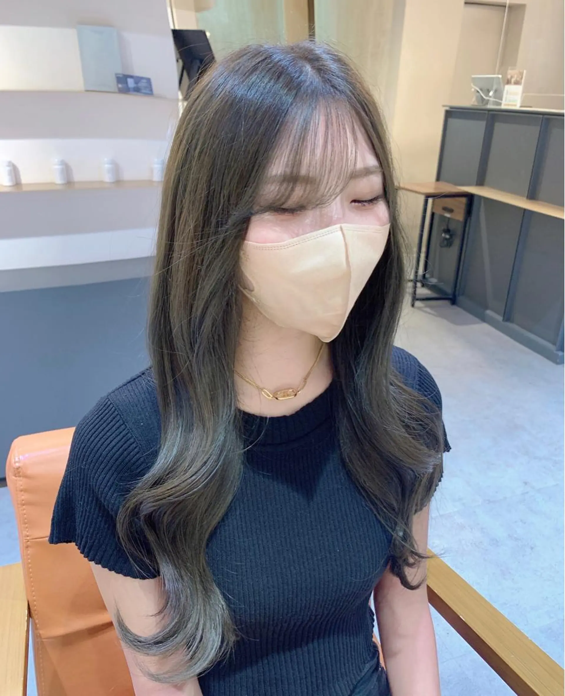 ロング カラー grace by afloat所属・平尾 樹里のヘアスタイル