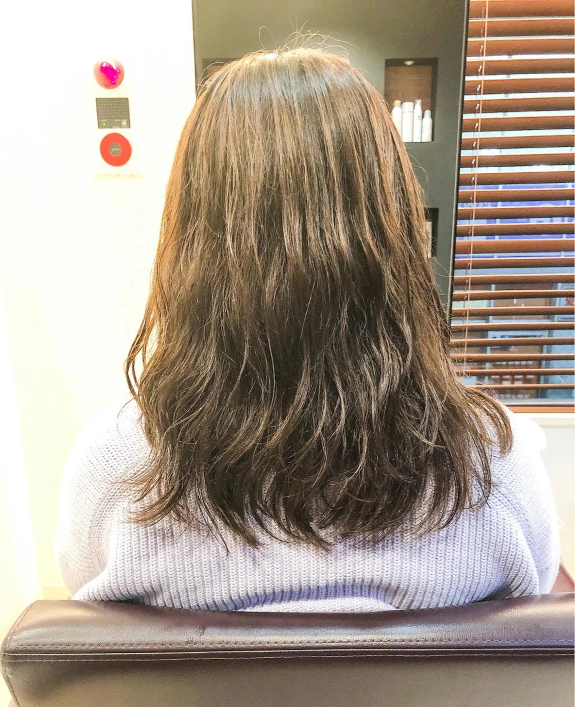 セミロング セミロングパーマ レイヤーカット こすげひろと カラー講師のヘアスタイル