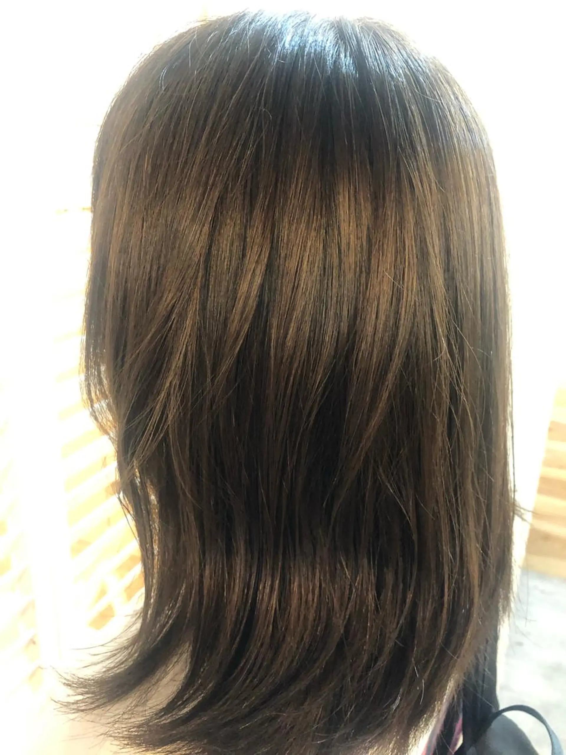 ミディアム カラー 髪質改善&ブリーチ 伊勢 祐一郎のヘアスタイル