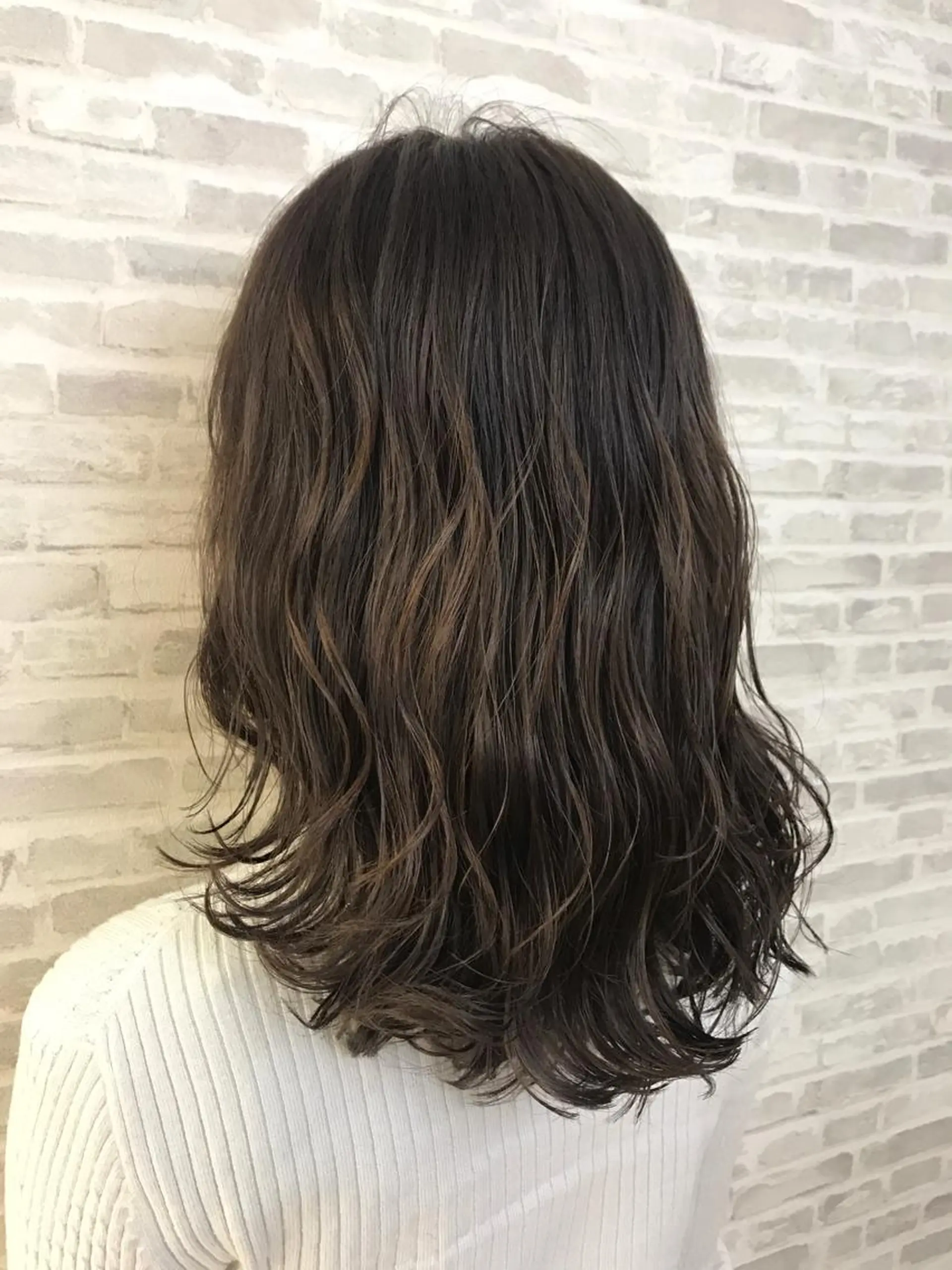 セミロング カラー 小金丸 里沙のその他イメージ