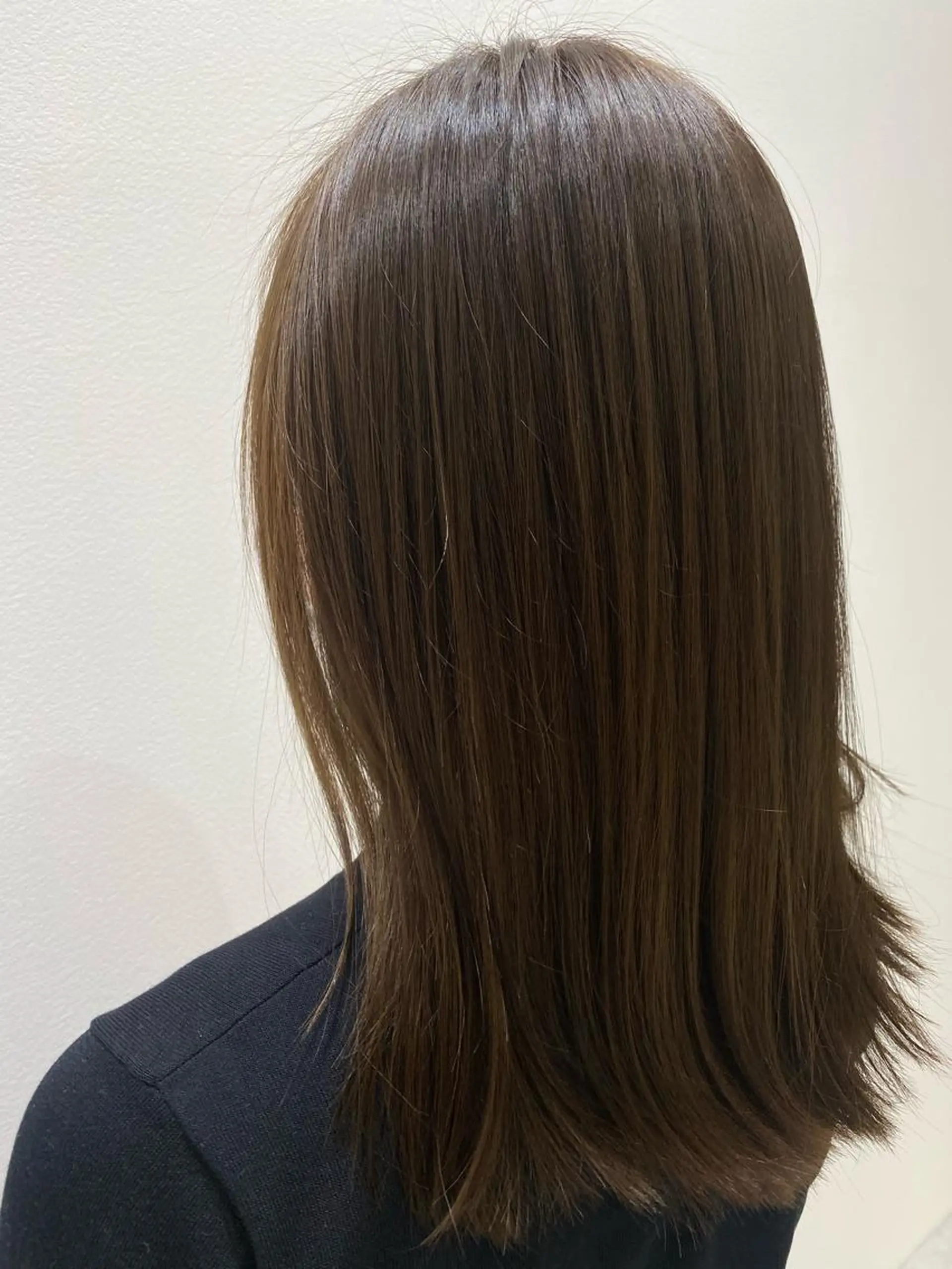 セミロング カラー コルソケーツー　梅田茶屋町(corso k-two)所属・三村 さゆみのヘアスタイル