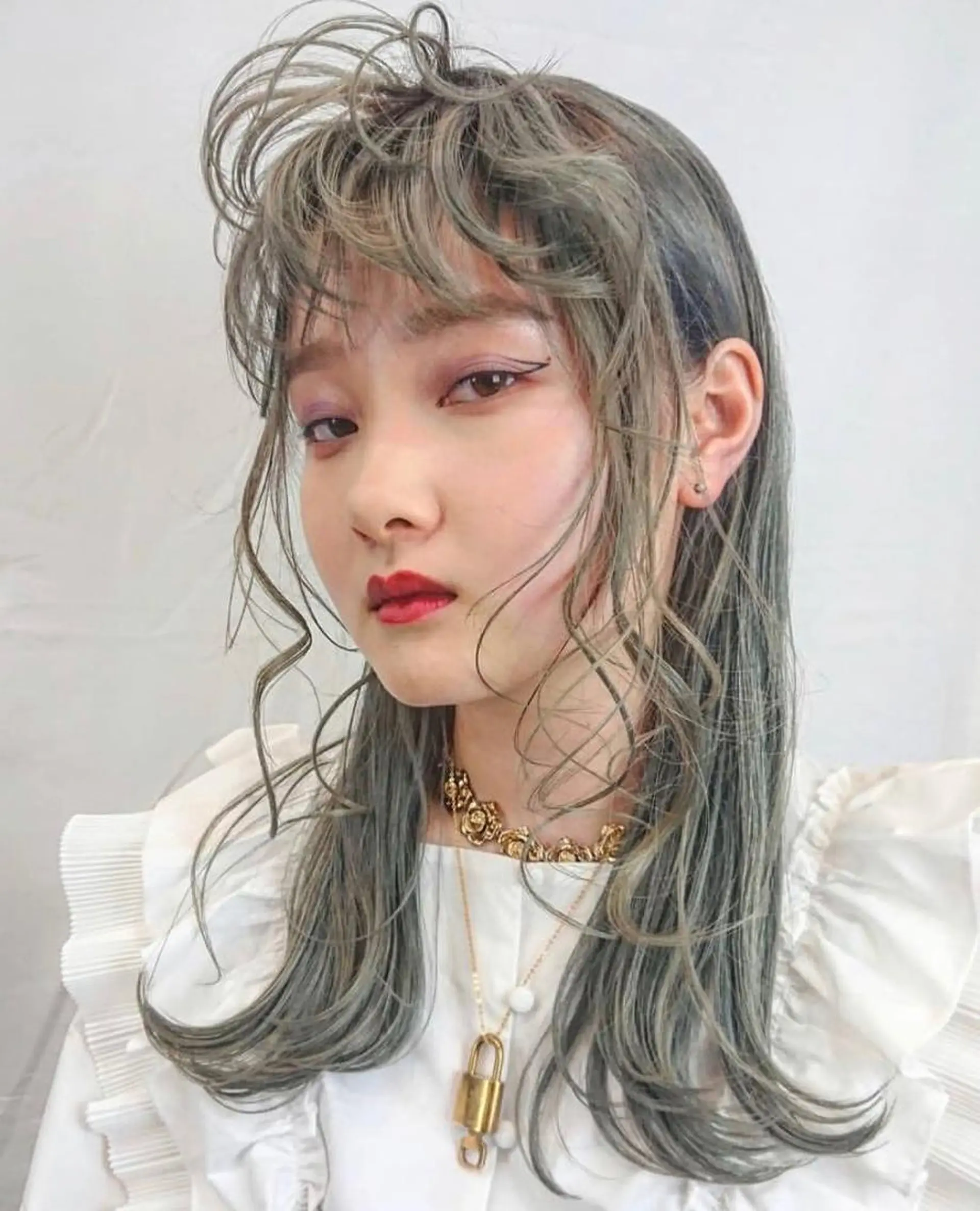 ロング ミストバング ハイライト 学生 nambu-GARDEN所属・上田 昂雅のヘアスタイル