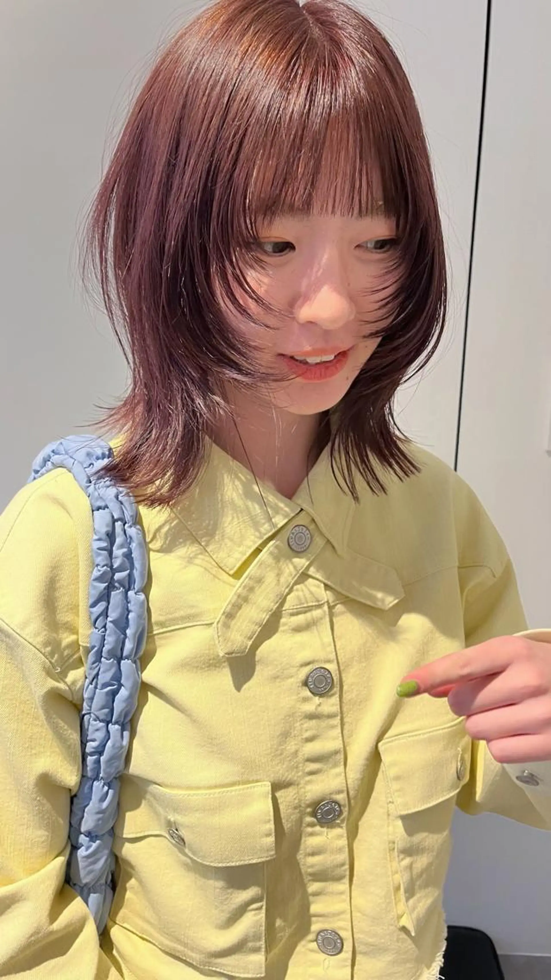 ミディアム KOCHAB 中村穂風のヘアスタイル