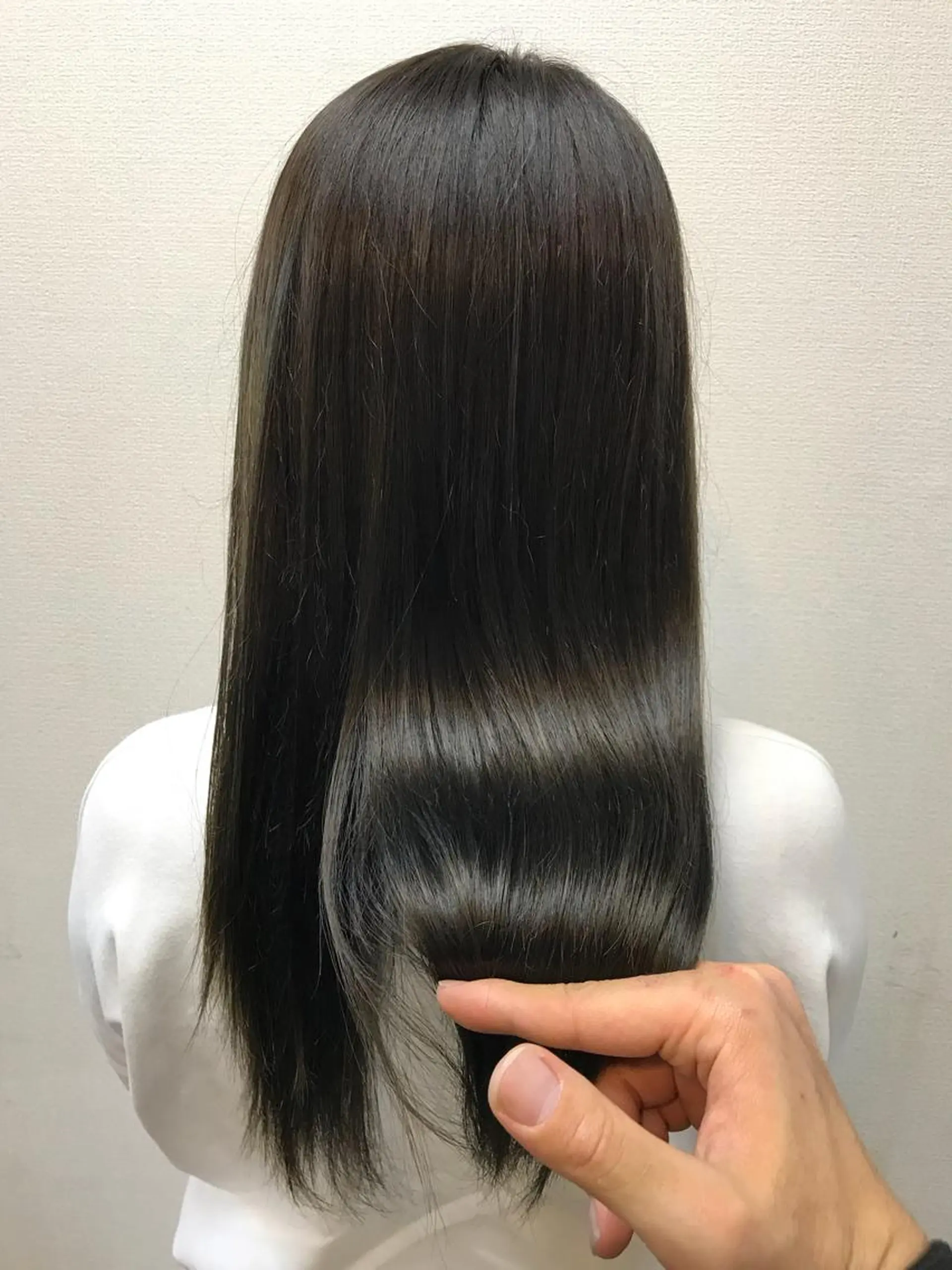 ロング カラー アッシュ ヘアカラー トリートメント HAIR  SALON C.C所属・吉森 満俊のヘアスタイル