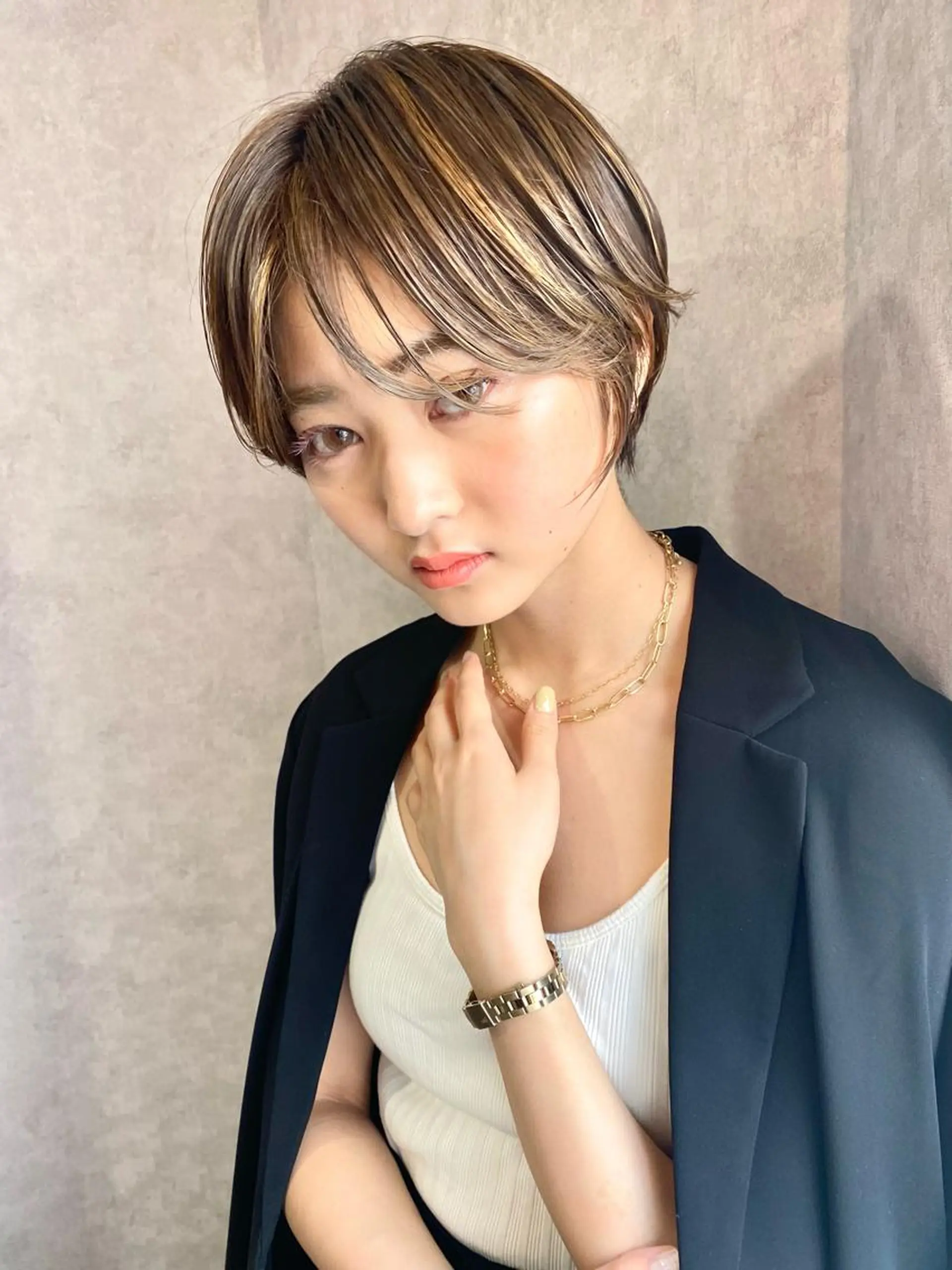 ショート カラー ハイライトカラー ハイライト ショートヘア カット ヘアカラー トリートメント 山崎 雄太のヘアスタイル