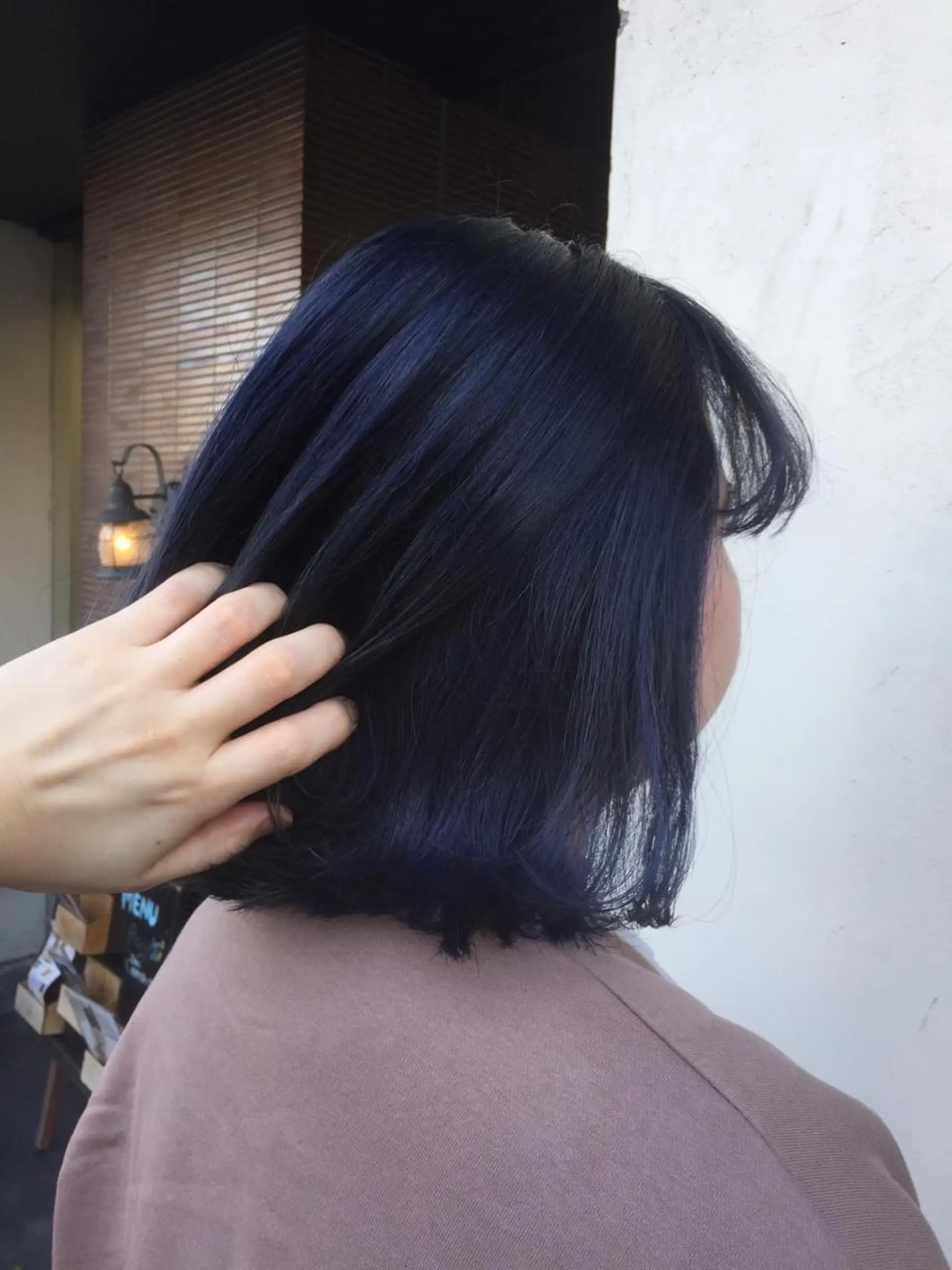 ミディアム カラー ブリーチ ブルーカラー ネイビーカラー ヘアカラー 髪質改善/痛ませ ないカラー/西村航大のヘアスタイル