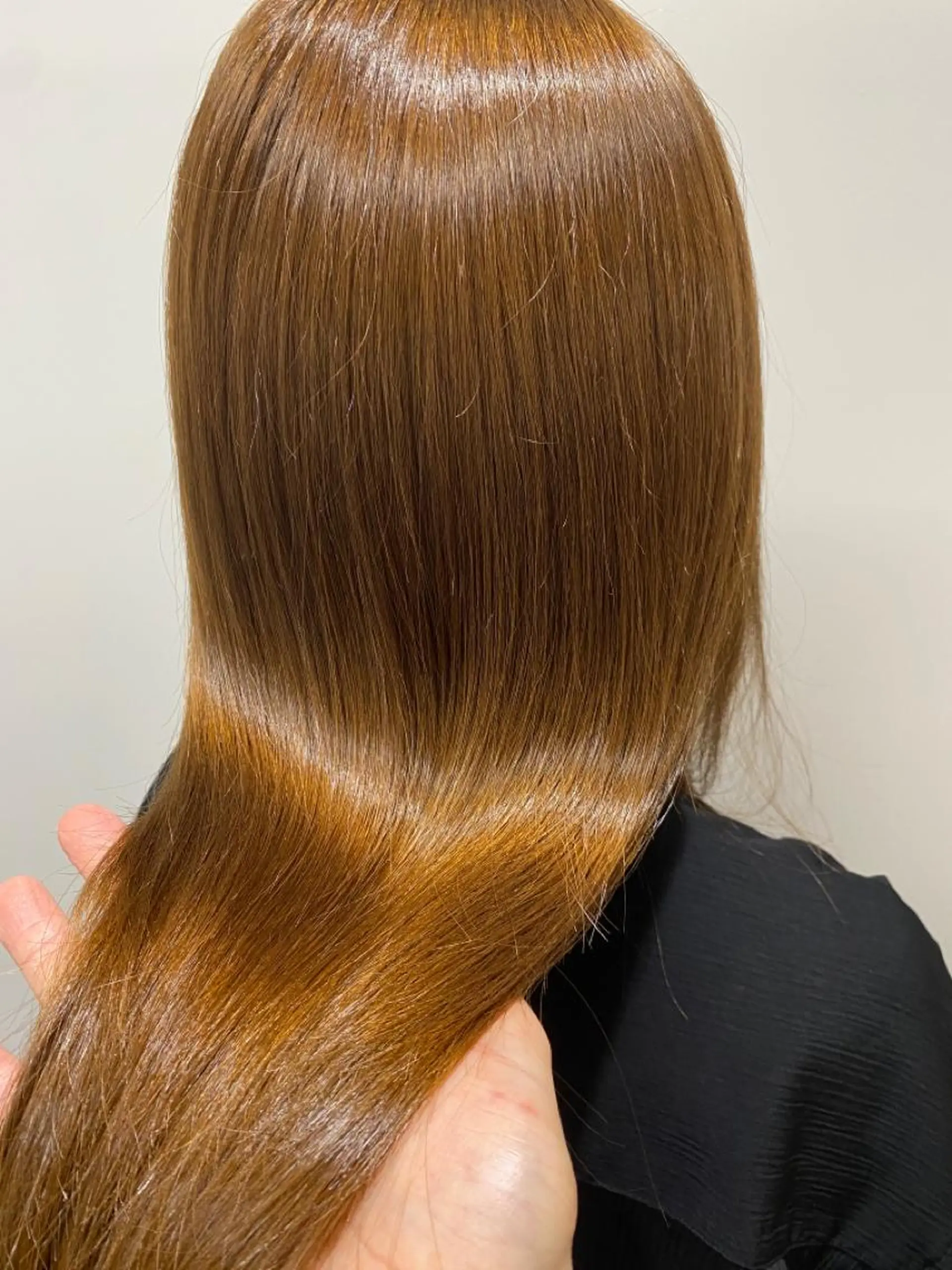 セミロング カラー 髪質改善・育髪サロンABELIA所属・大西 敦之のヘアスタイル