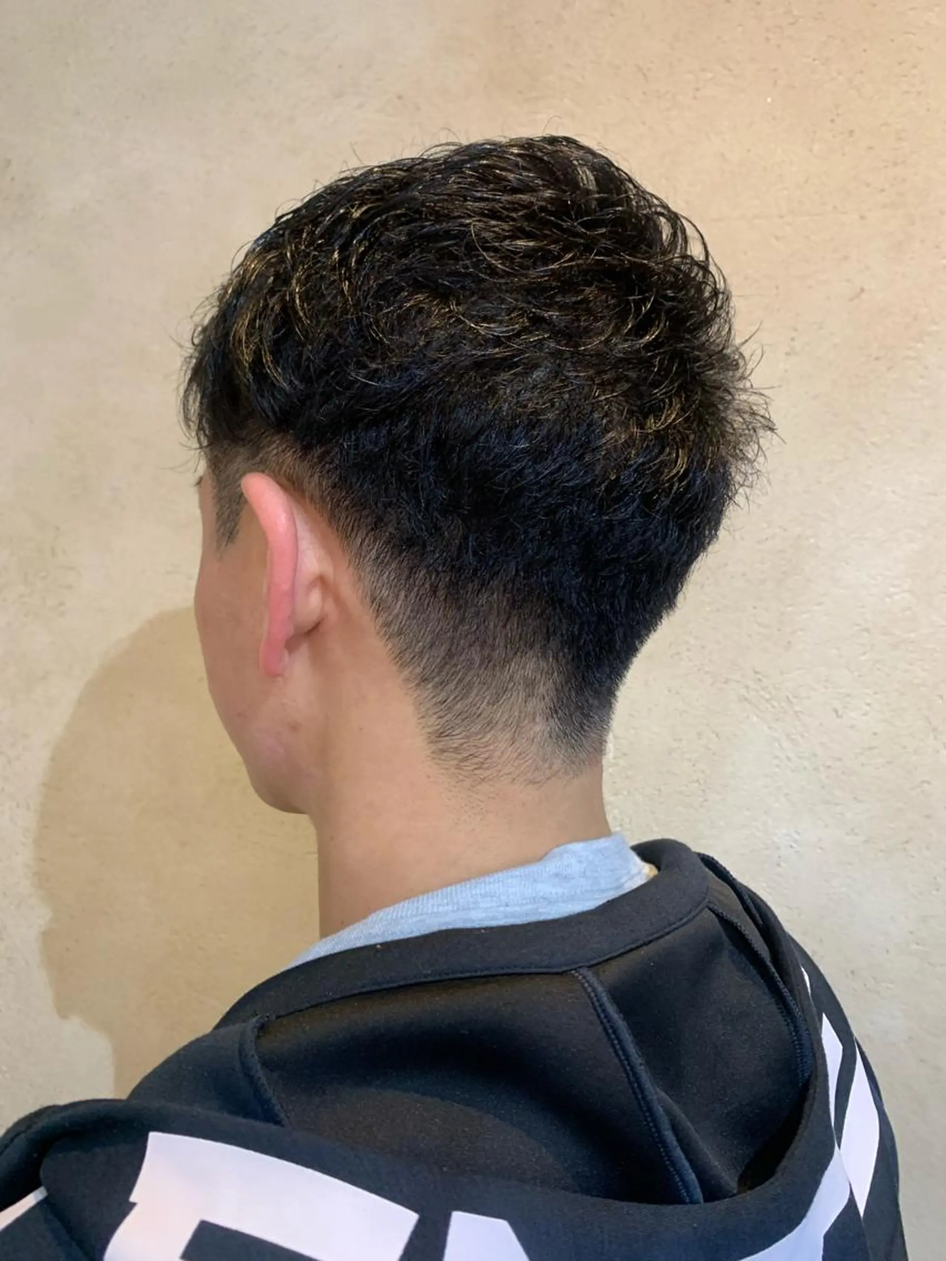 ショート カラー メンズ 平 ちひろのヘアスタイル