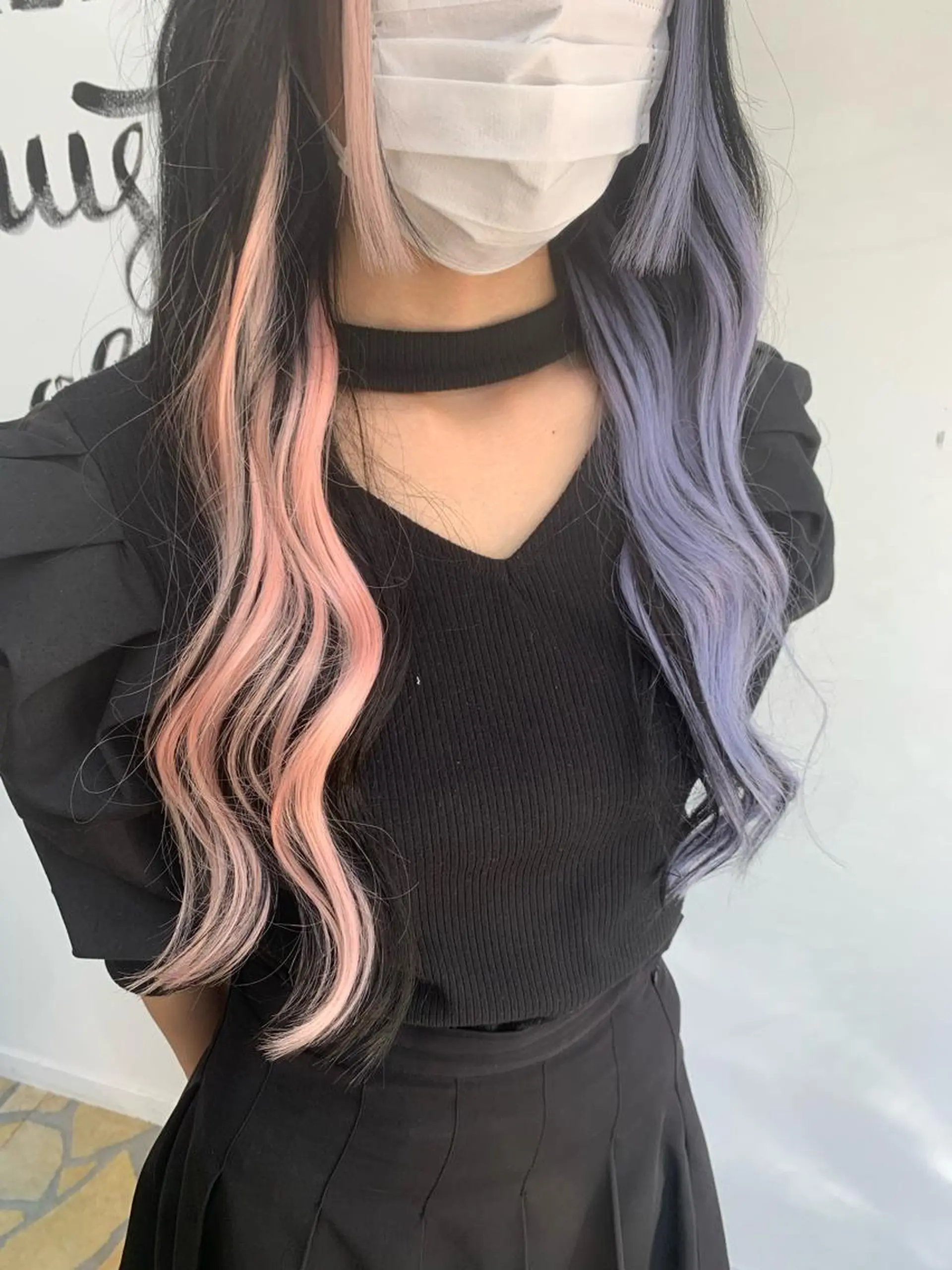 ロング カラー ブルーカラー インナーカラー ピンクカラー エクステ 小笠原 菜緒のヘアスタイル