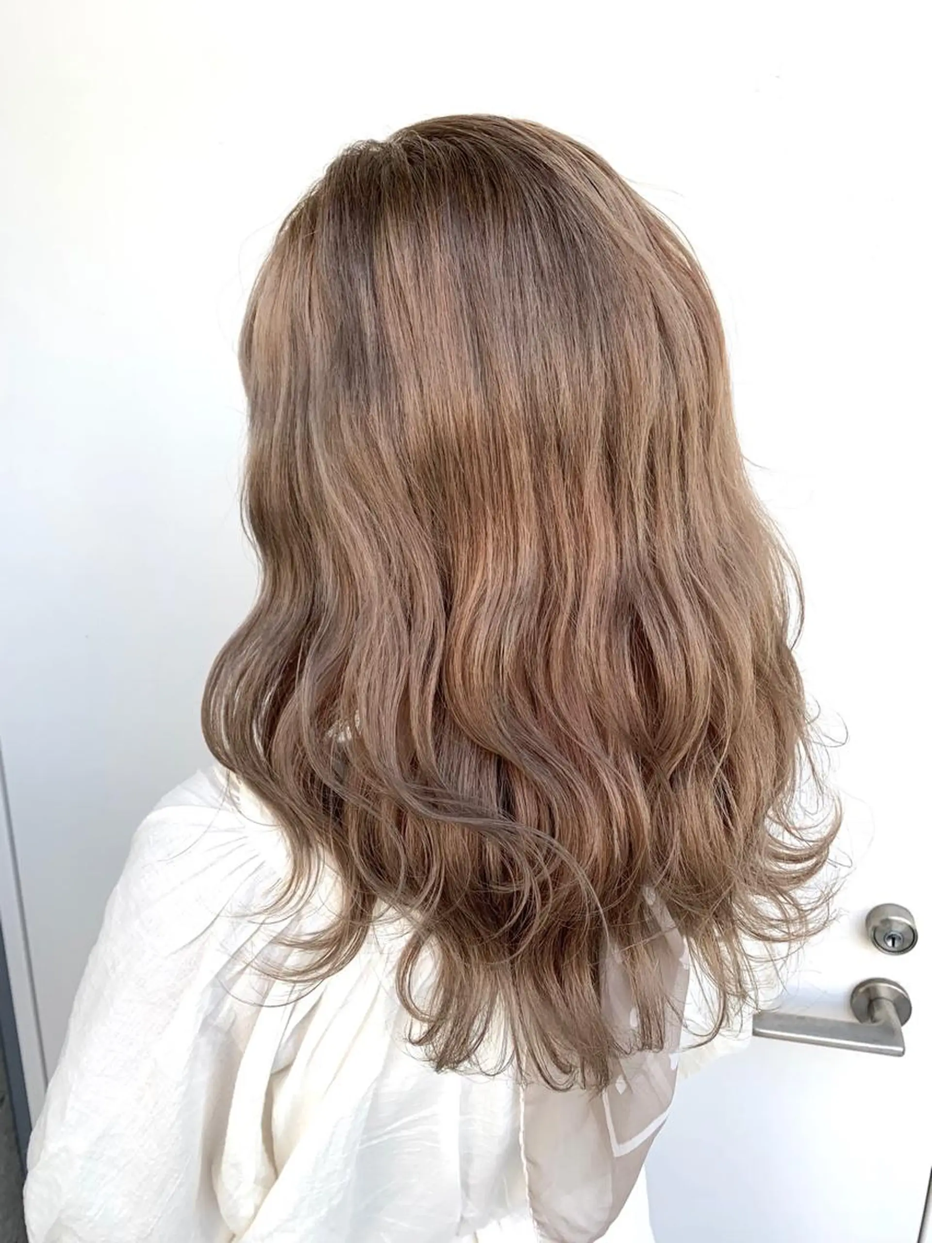 ロング カラー 🌈艶ハイトーン🌈 心を込めます🤝涼介のヘアスタイル