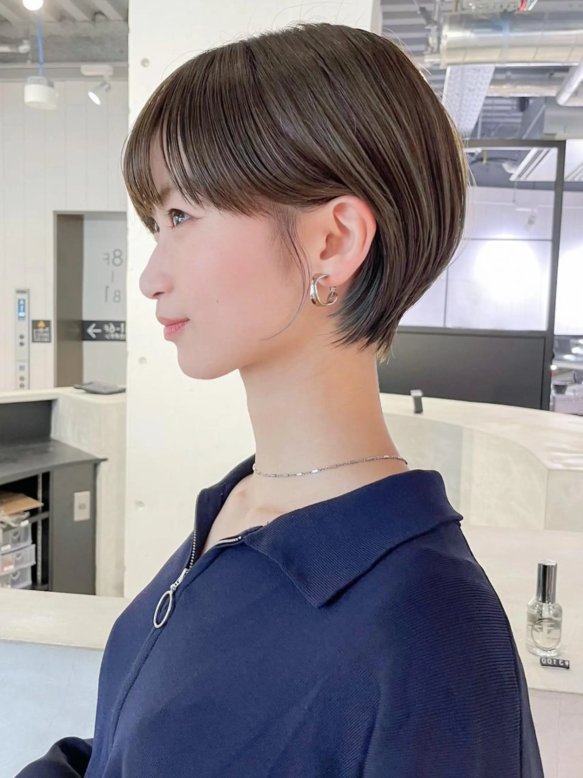 ショート カラー パーマ ヘアアレンジ ブラウンカラー ショートヘア ITbyALBUM 八王子店のヘアスタイル