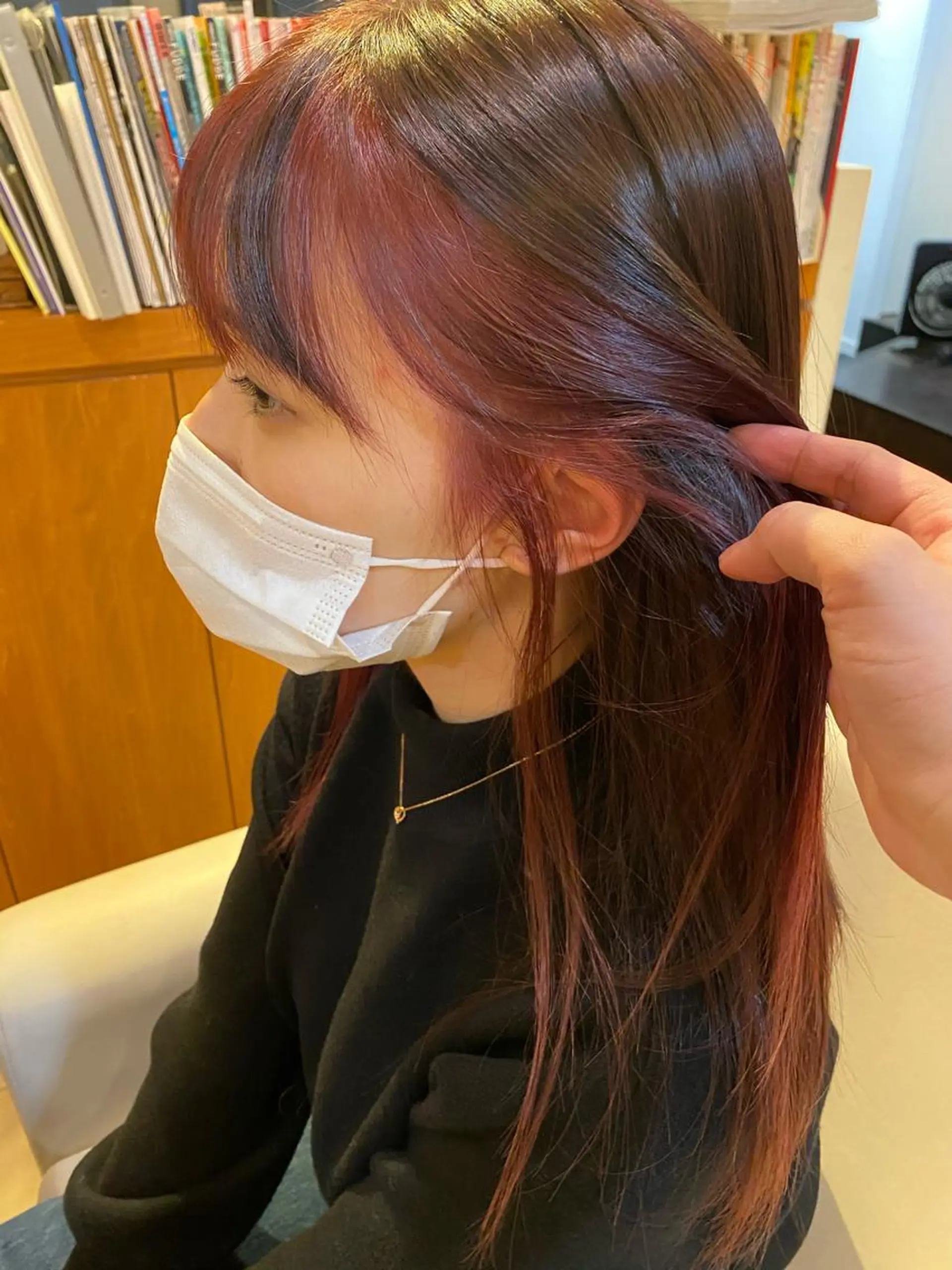 ロング カラー ミストバング  フェイスフレーミング ピンクカラー 韓国ヘア／艶カラー minamiのヘアスタイル