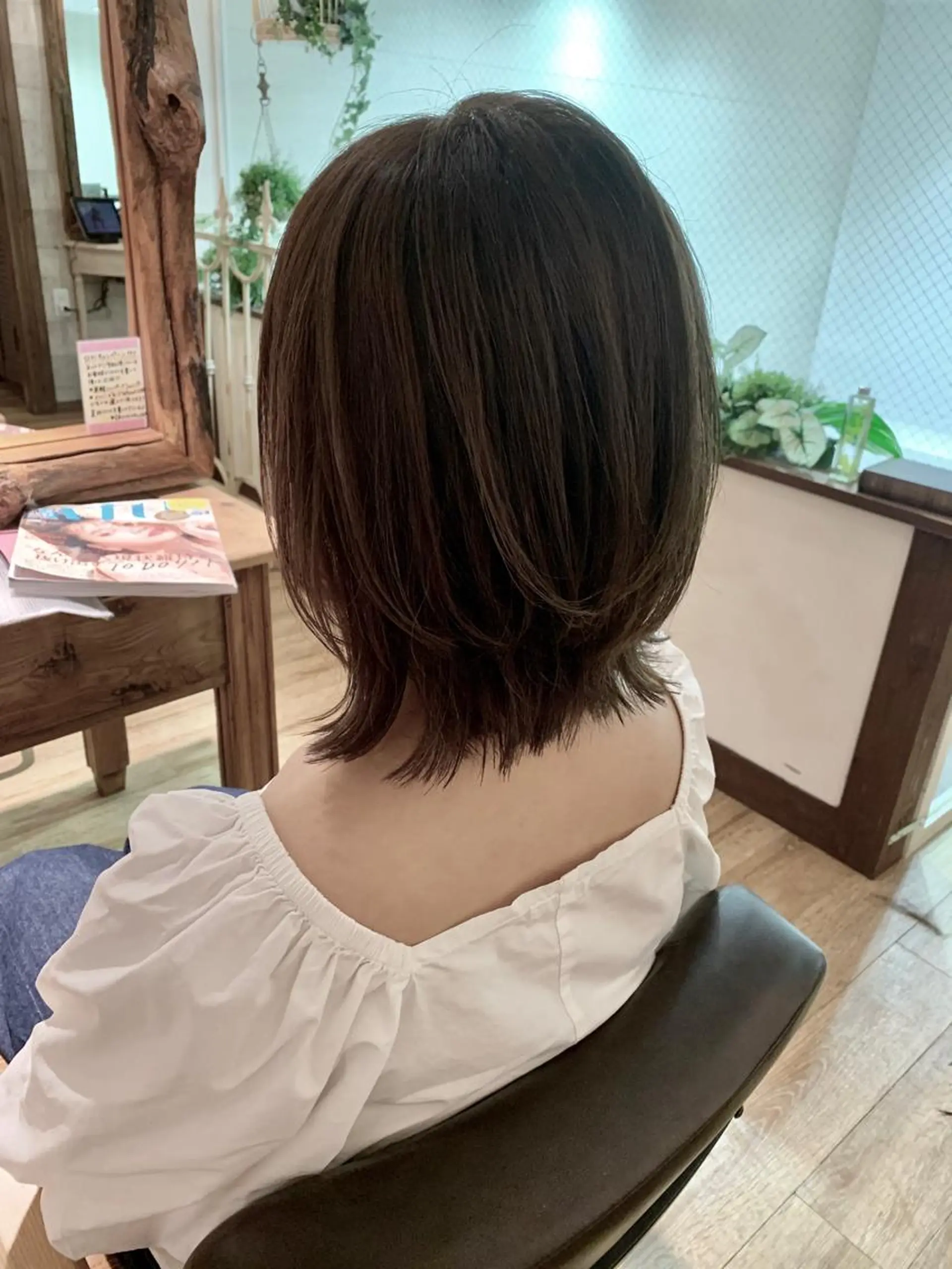 ショート カラー アッシュ ベージュカラー ハイライトカラー ハイライト レイヤーカット カット ヘアカラー トリートメント SALOWIN(サロウィン)広島並木通り所属・田村和範/似合わせ カラー/縮毛矯正のヘアスタイル