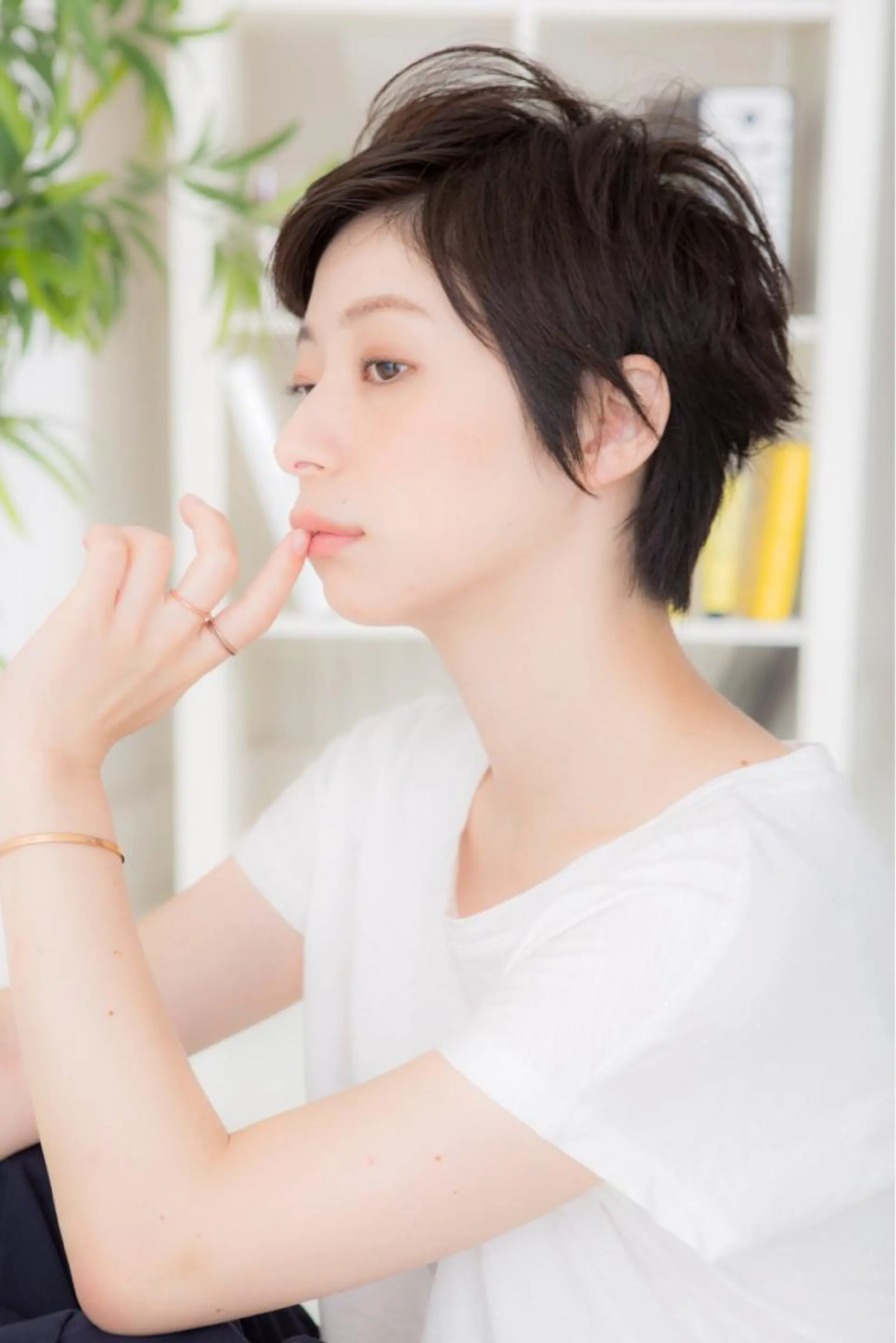 ショート 鈴木 真悠のヘアスタイル