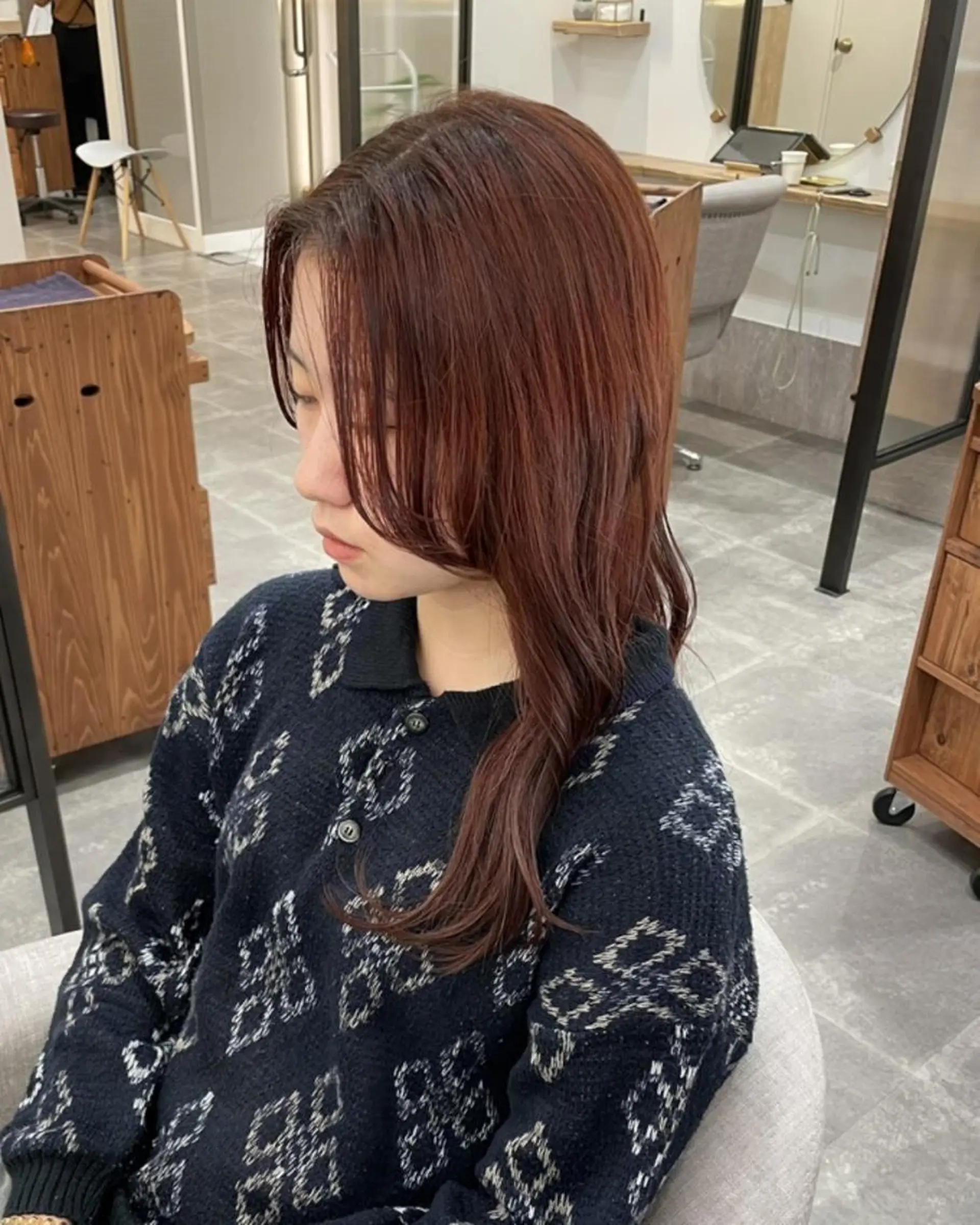 セミロング カラー ブリーチ ブリーチなしカラー オレンジ Saki サキのヘアスタイル