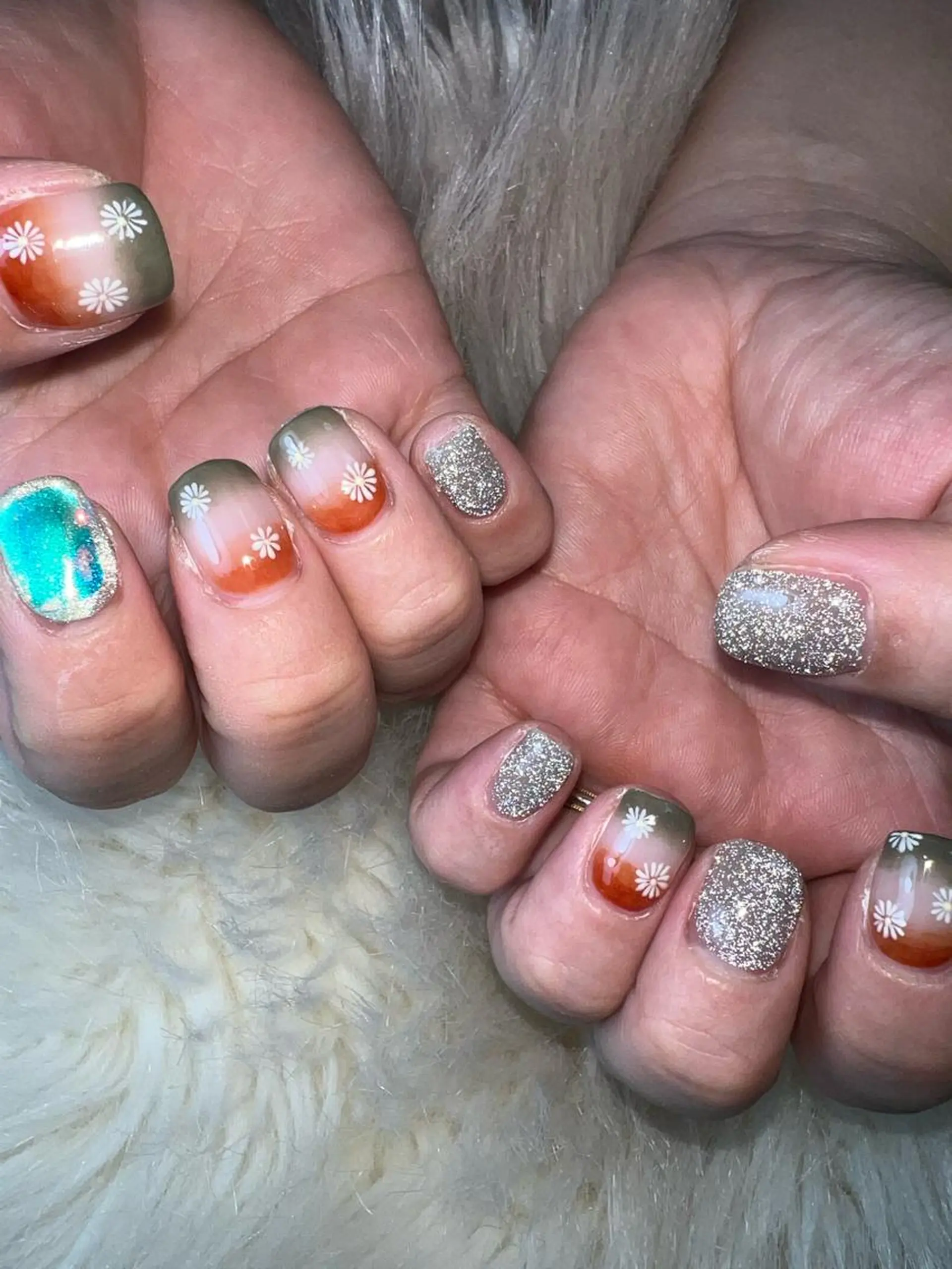 ネイル フラッシュネイル ジェルネイル グラデーション 持ち込み パラジェル ハンドネイル flowers nailのネイルデザイン