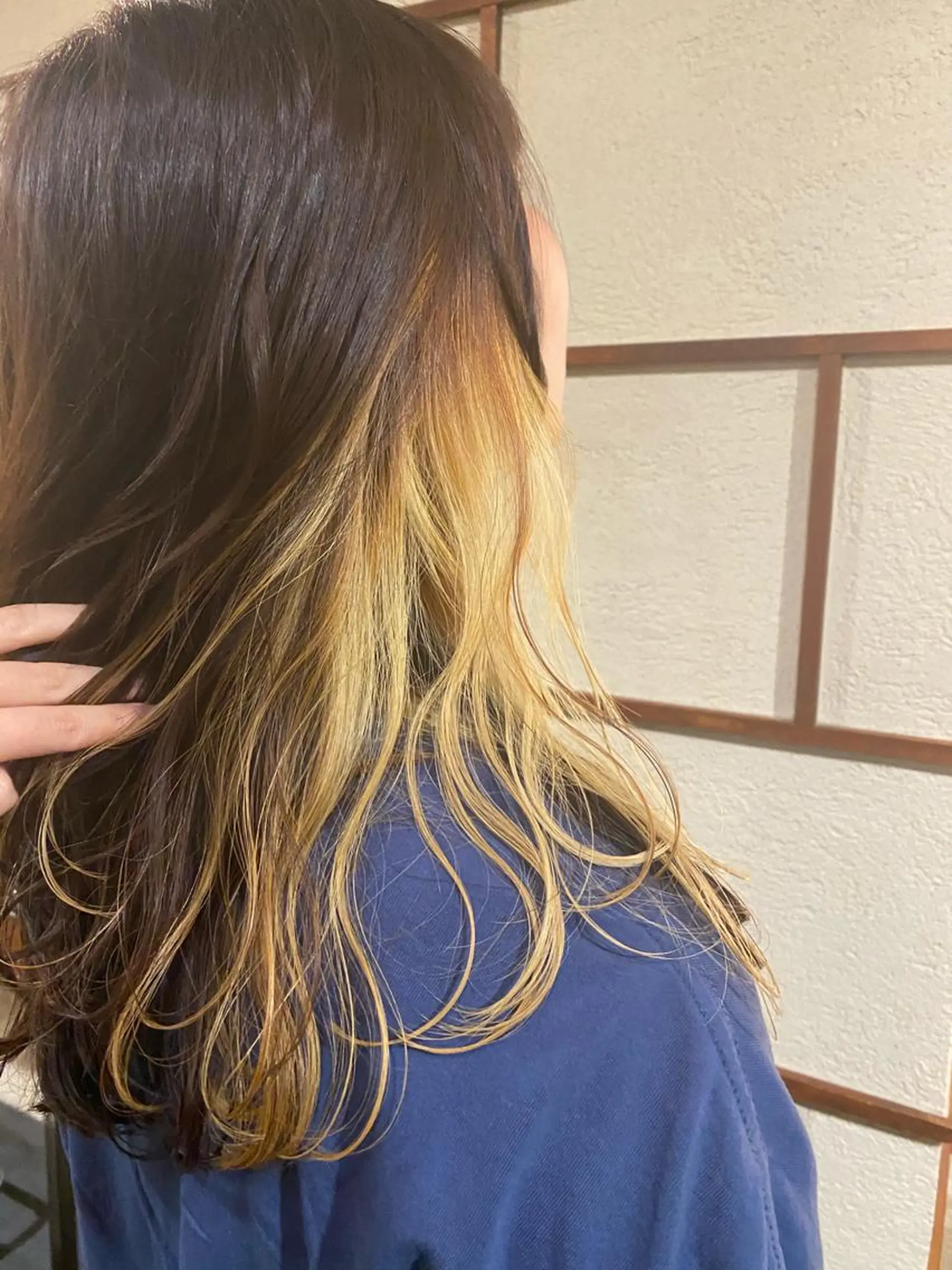 ロング 白井 雅美のヘアスタイル