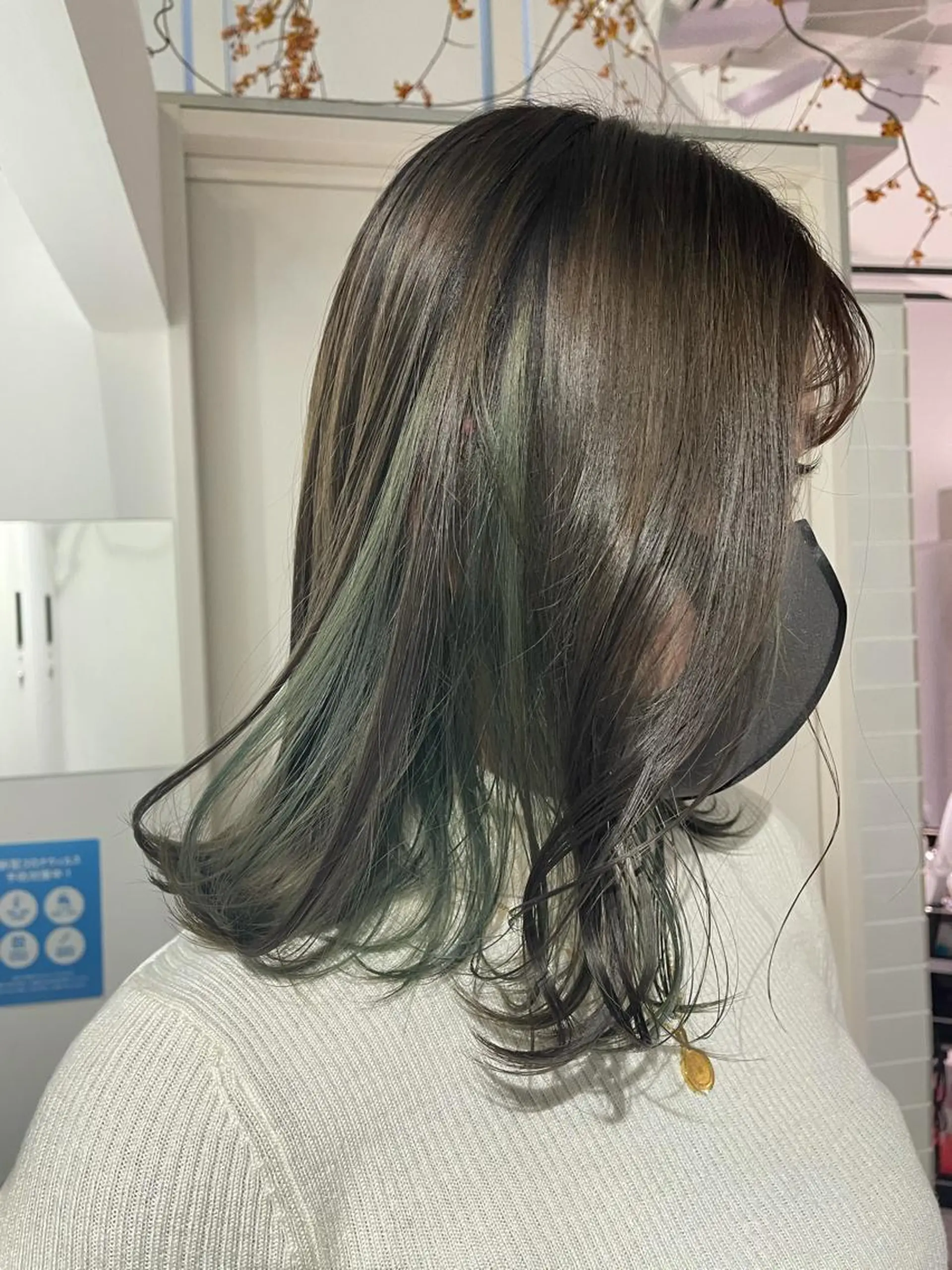 ミディアム miyu ハイトーン/レイヤーのヘアスタイル