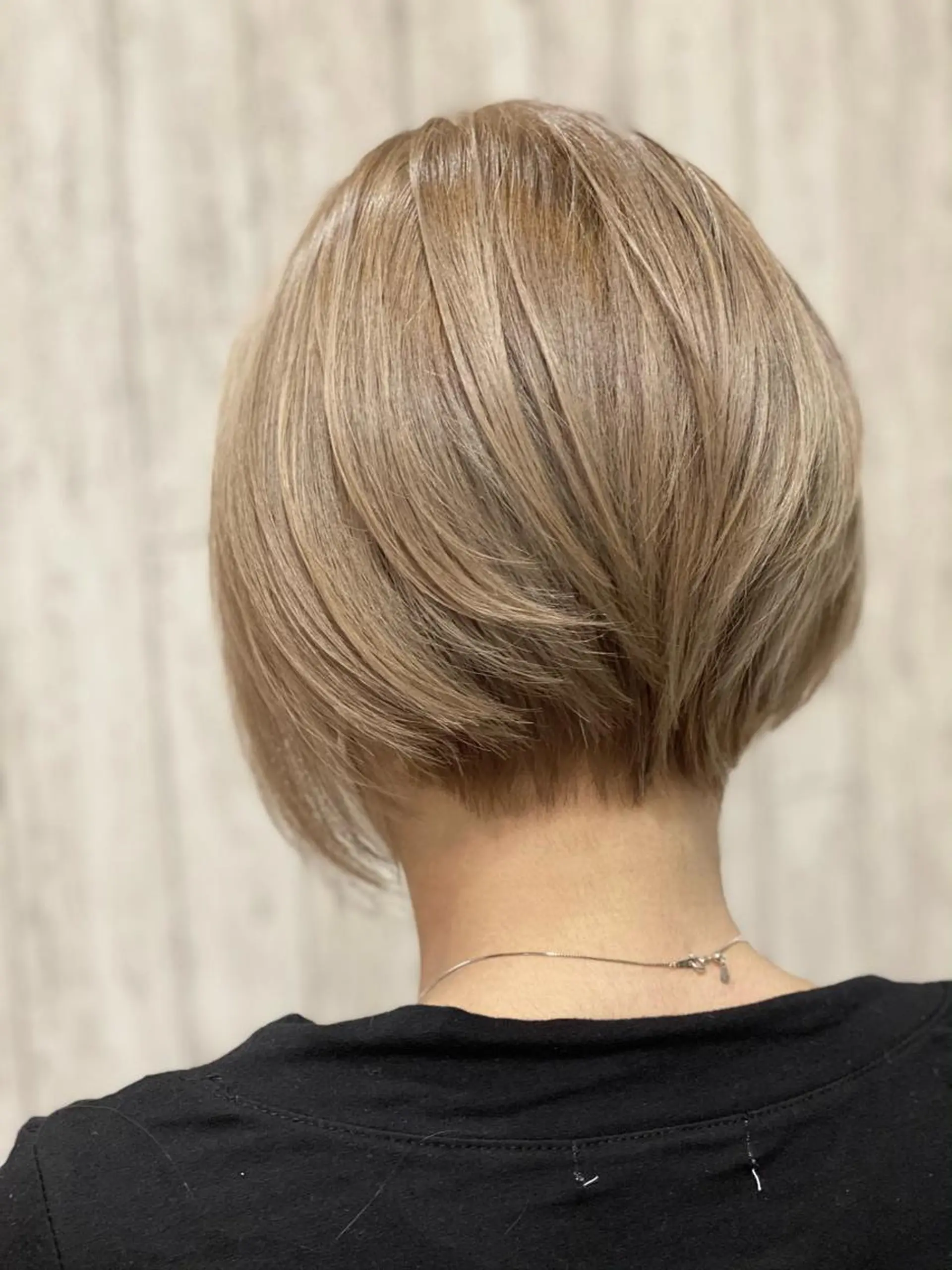 ショート くびれヘア ショートヘア ヘアカラー トリートメント ⭐️⭐️縮毛矯正の スペシャリスト松本✨のヘアスタイル