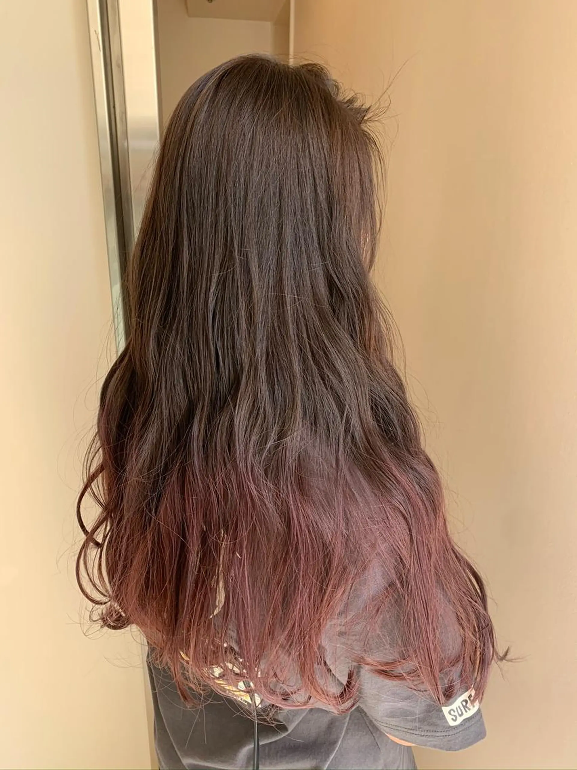 ロング ヘアカラー トリートメント デザインカラー🕊 石井萌のヘアスタイル
