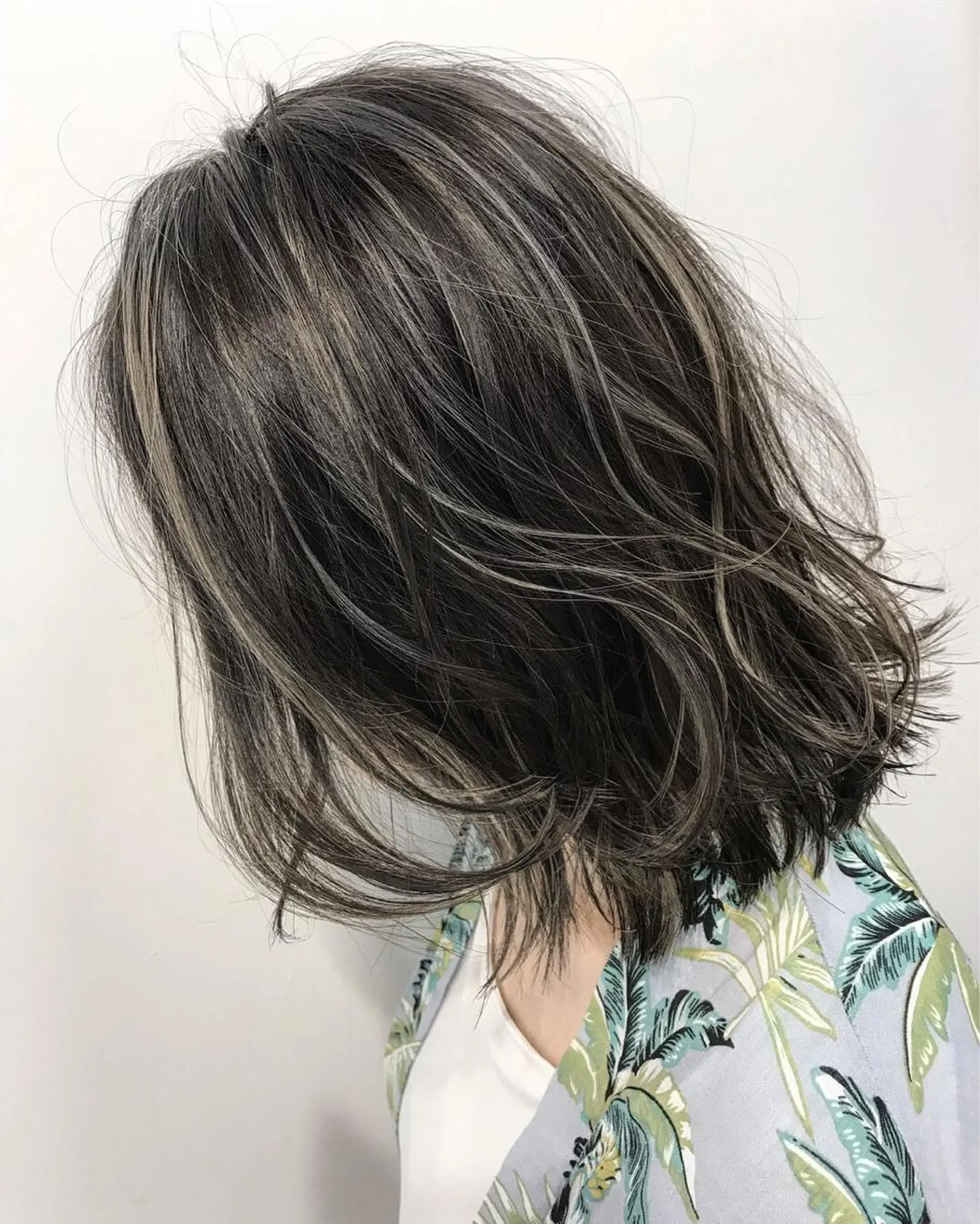ミディアム カラー ハイライトカラー ハイライト カット ヘアカラー grow【グロウ】恵比寿所属・奥野 貴史　代表　レイヤーのヘアスタイル