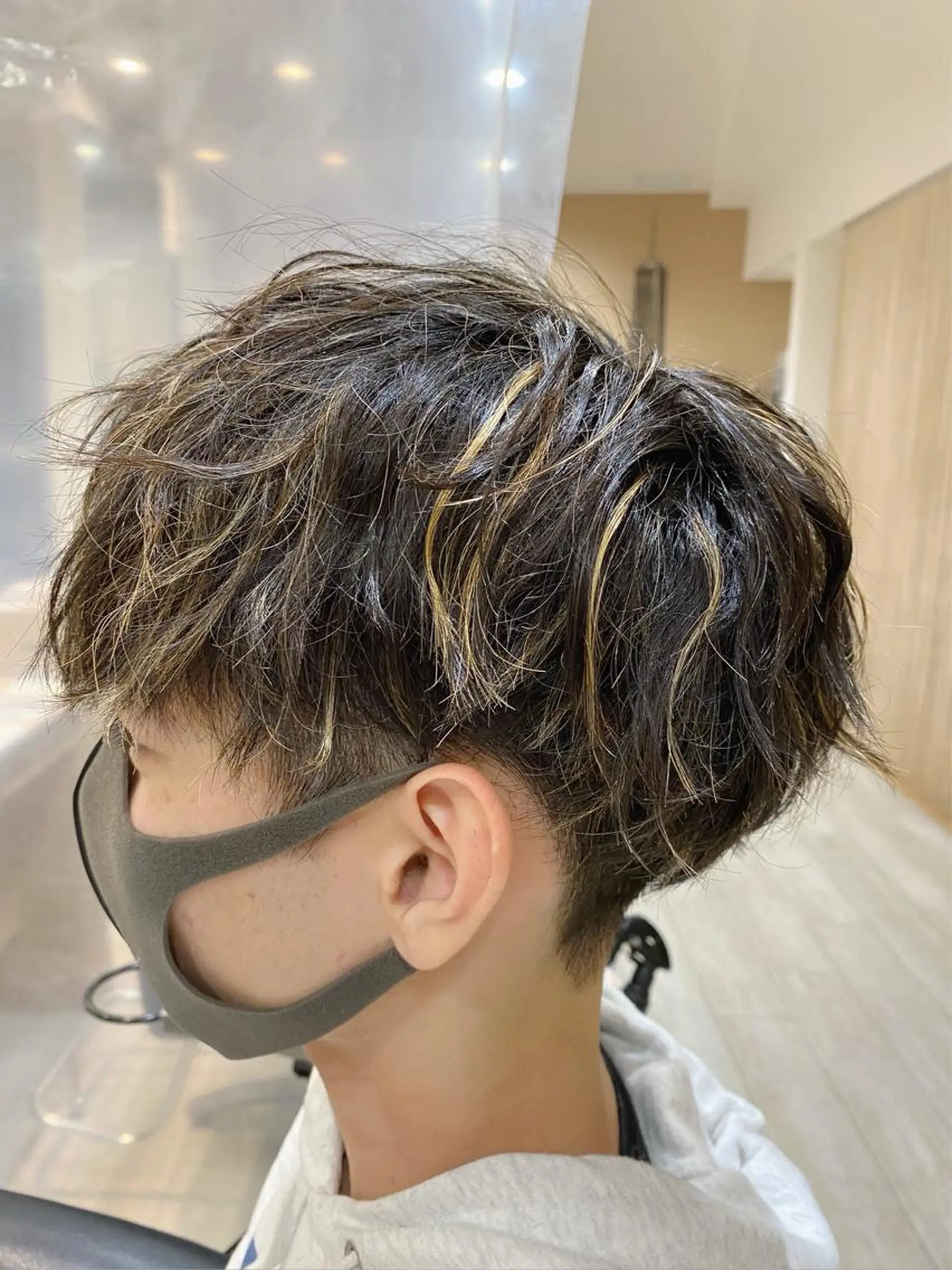 メンズ マッシュ メンズパーマ 刈り上げ 🦋透明感カラー / 森脇　大登のヘアスタイル